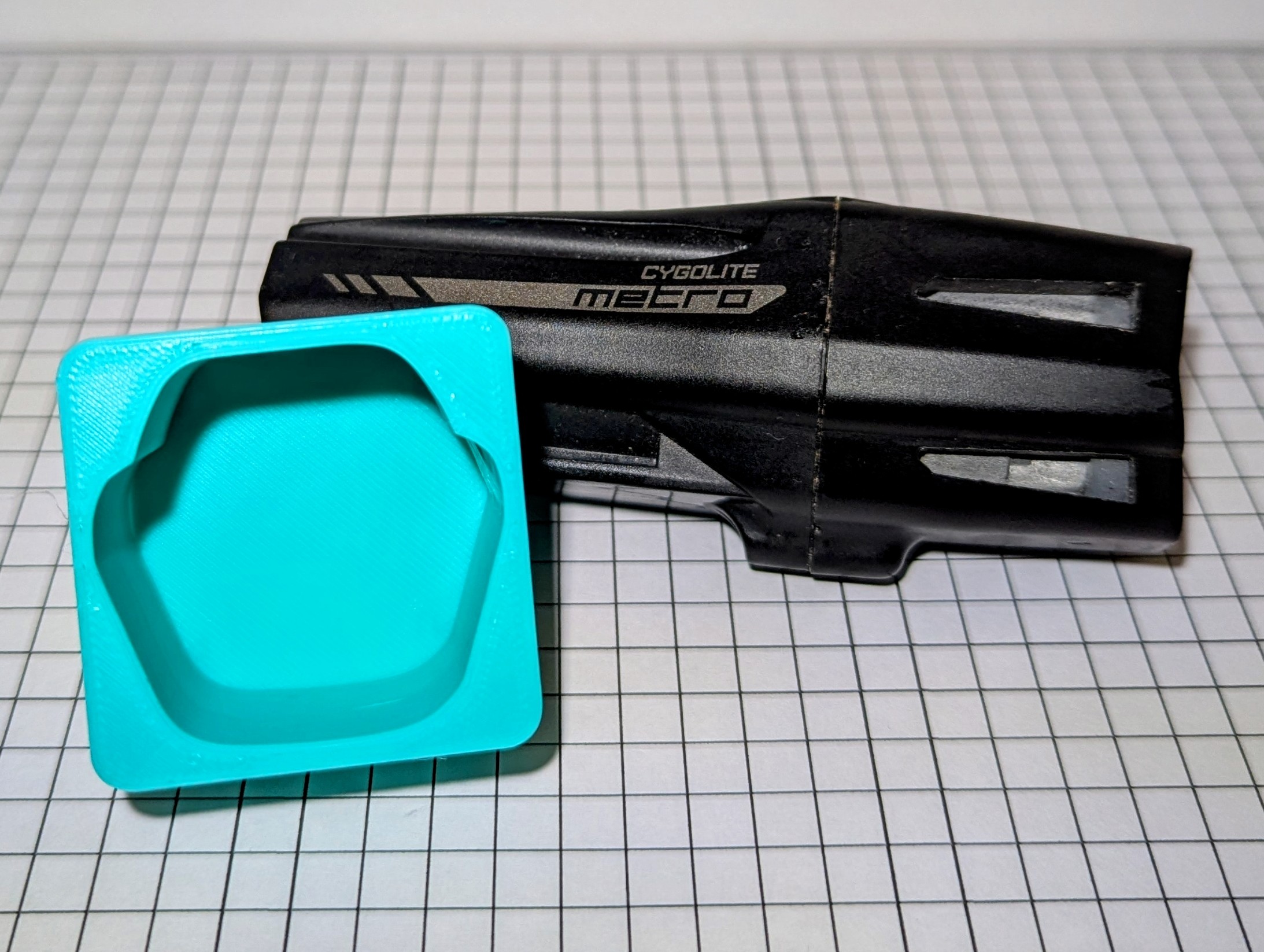 Gridfinity Cygolite Metro 800 cycling headlight 1x1x4