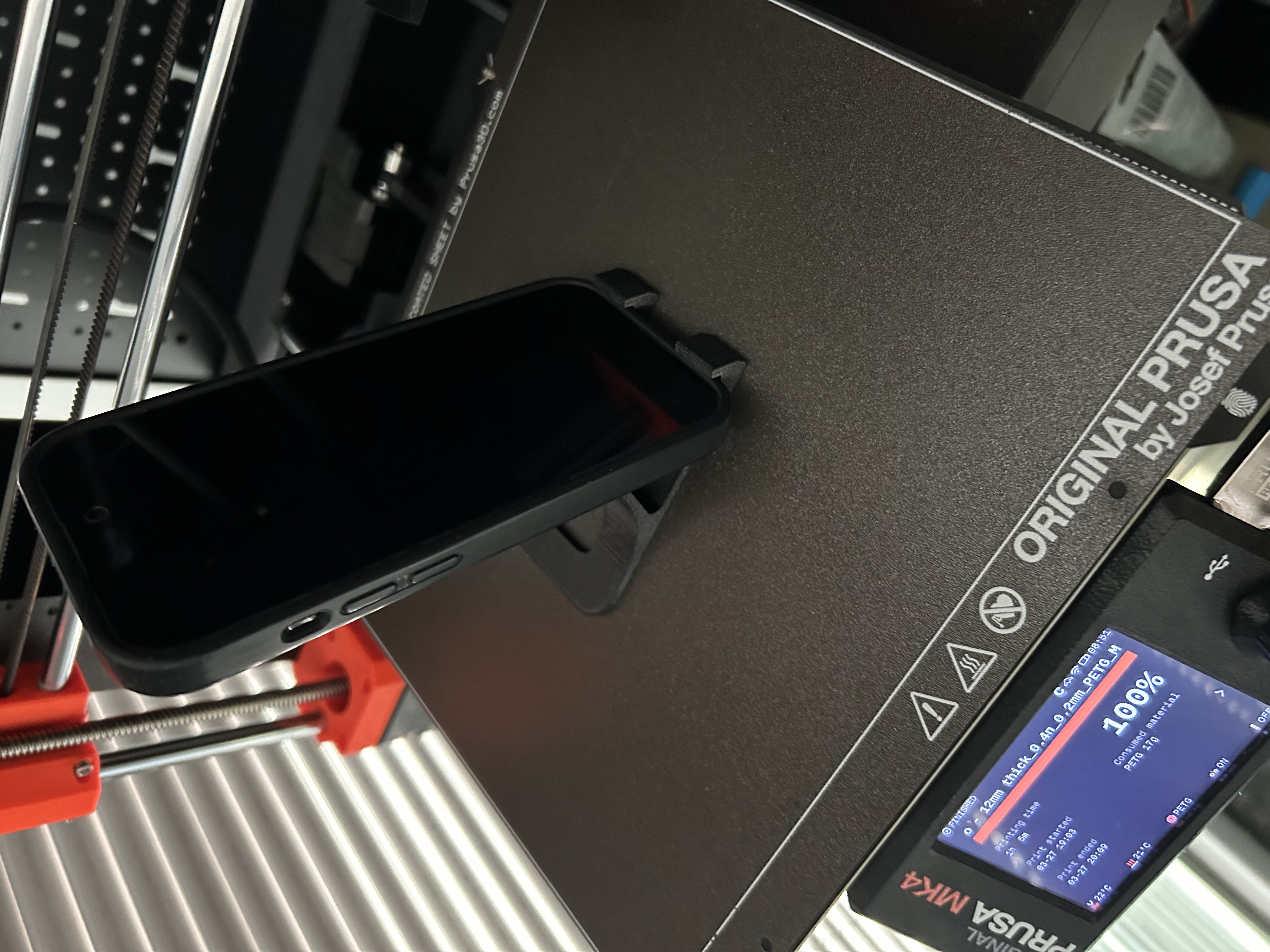 Desk Stand iPhone 6.1" - 12mm thick