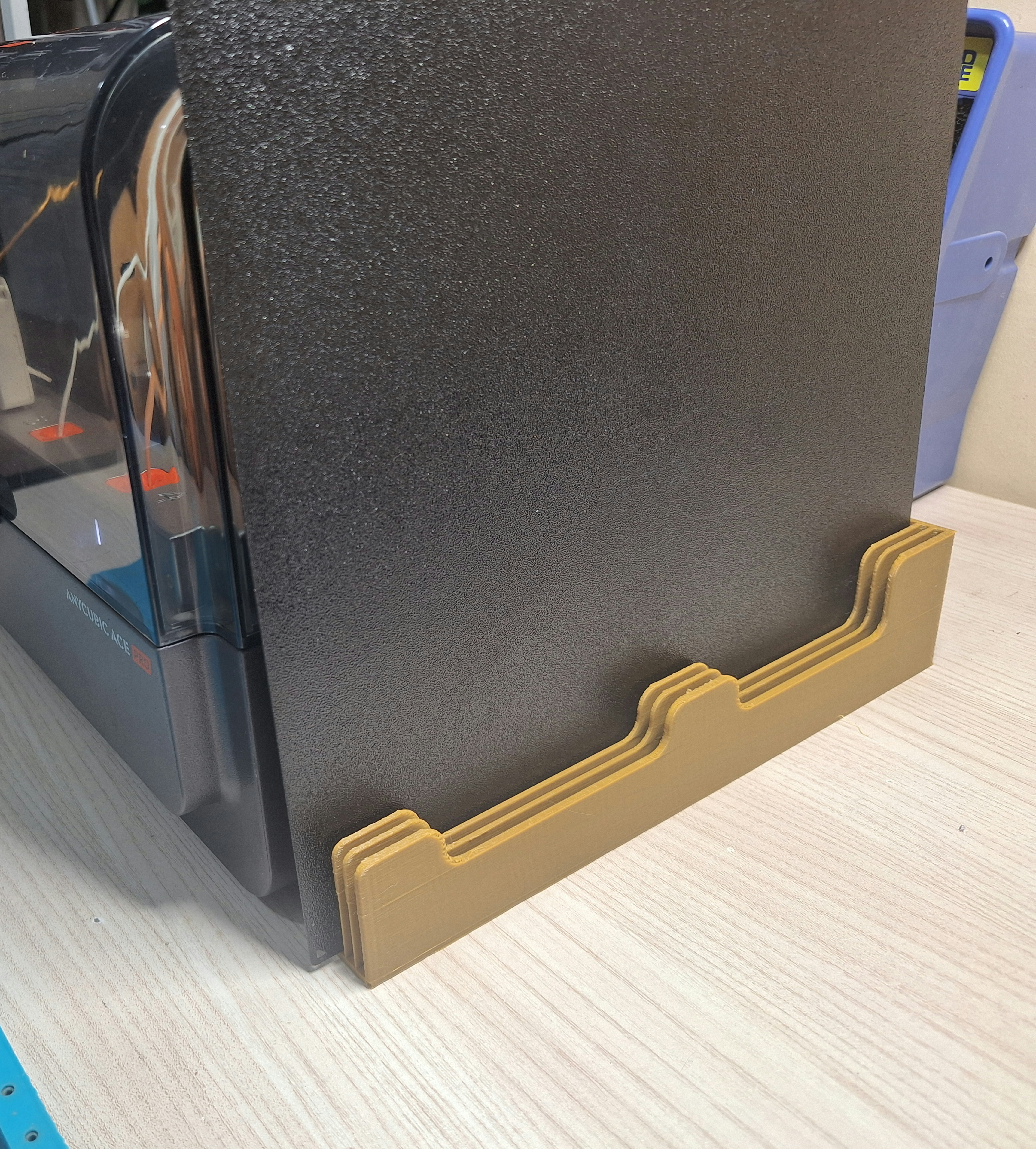 Universal Plate Holder - Vertical or Horizontal