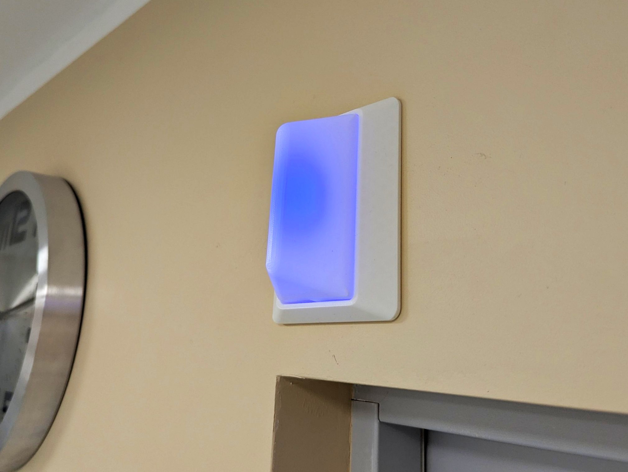 Corridor Nurse Call / Emergency Call Light Prop
