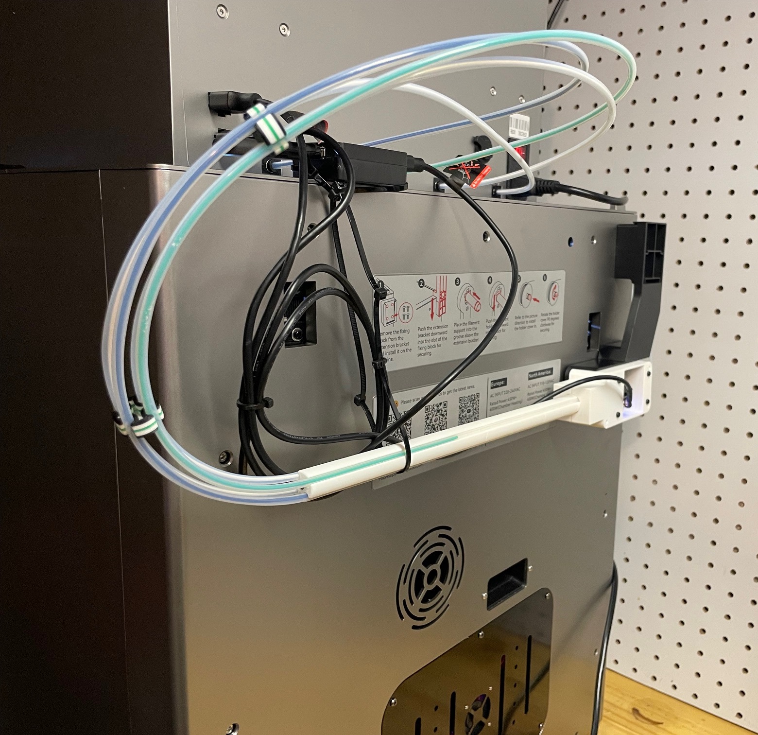 Qidi Box jam resistant filament guide
