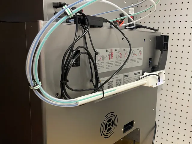 Qidi Box jam resistant filament guide