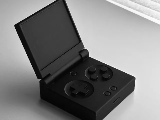 1:1 scale model of Miyoo Mini Flip