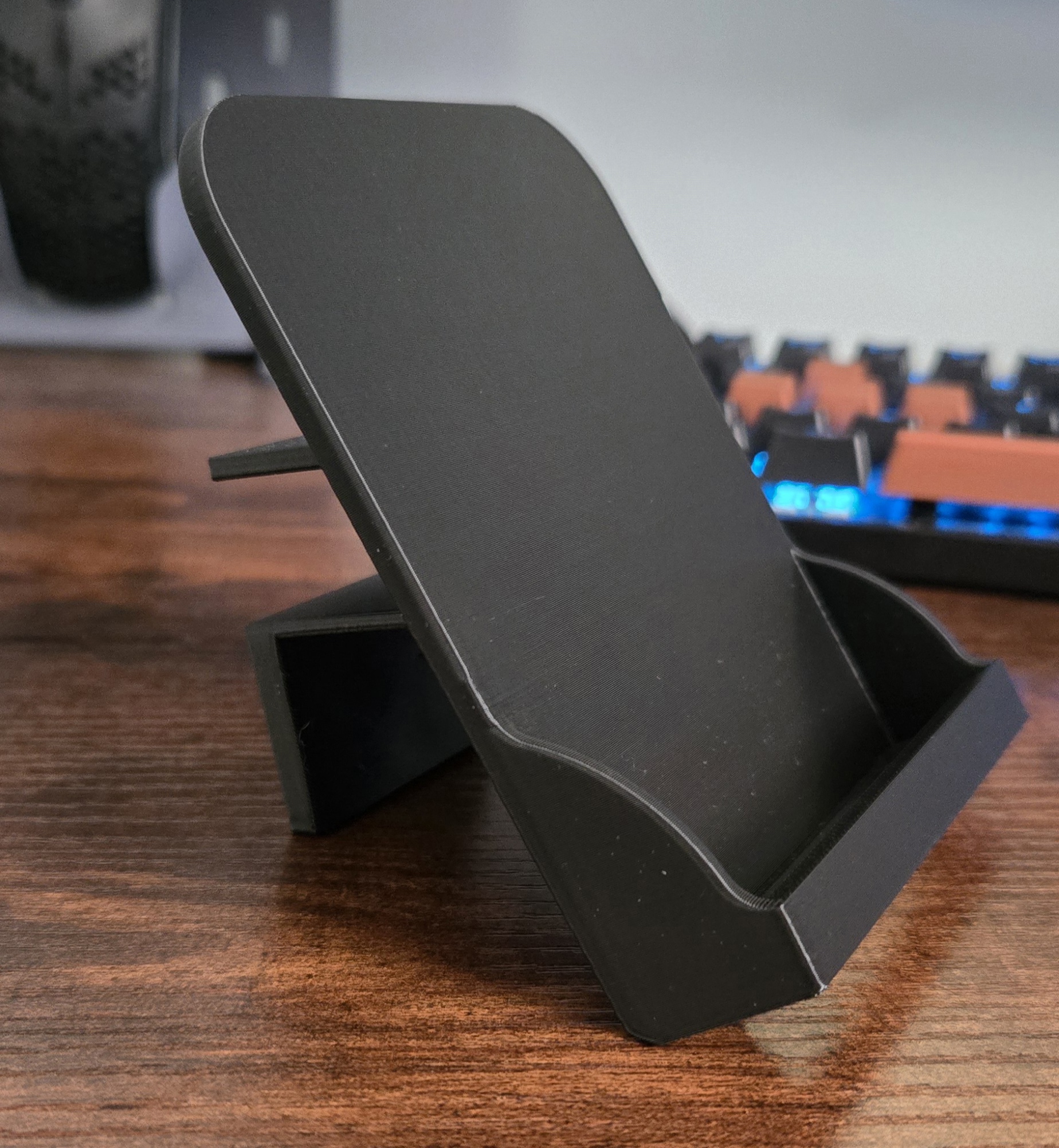 Magnetic Phone desk mount