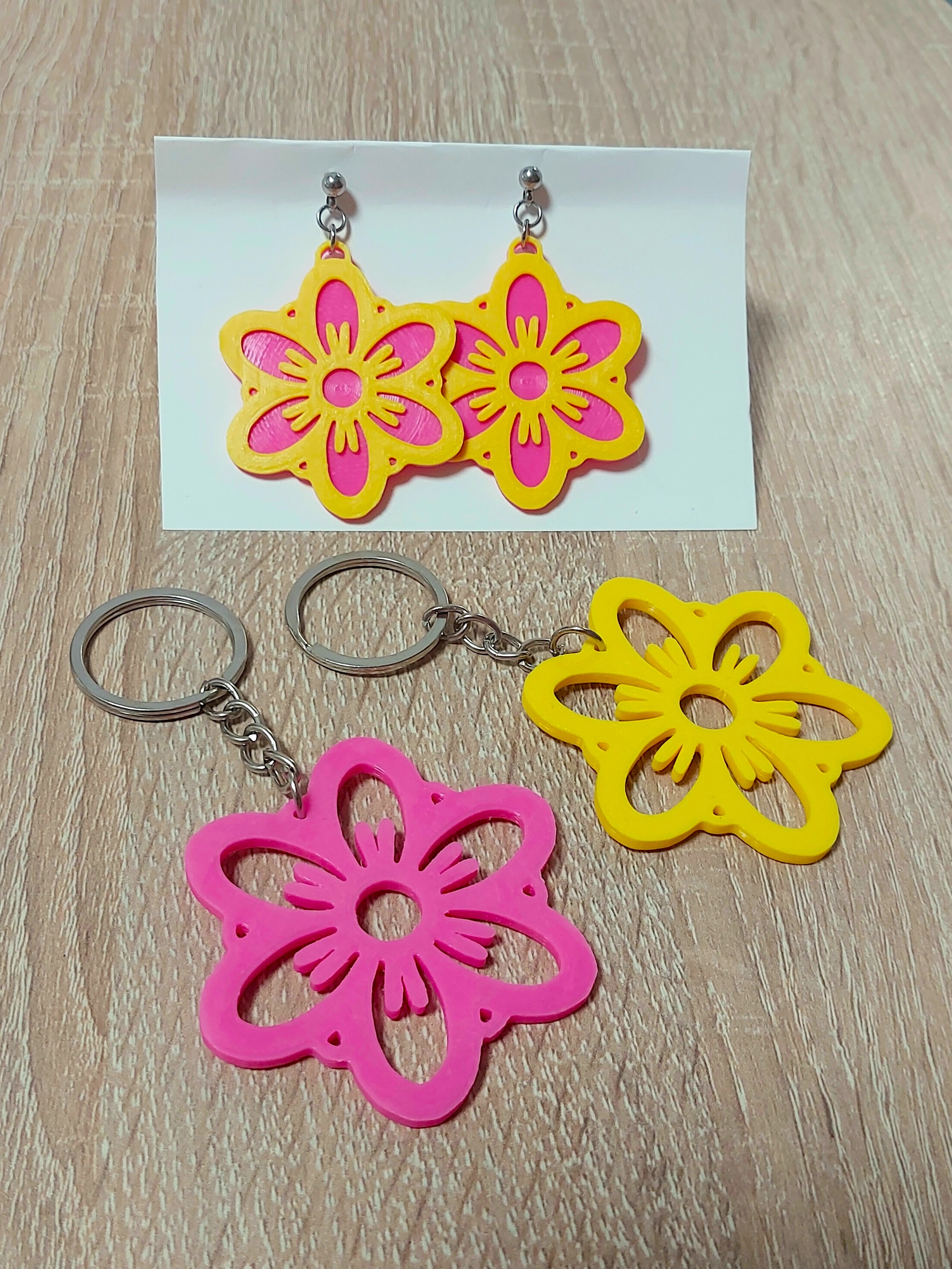 Flower keychain and earrings