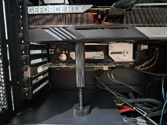 Anti-sag support for GPU