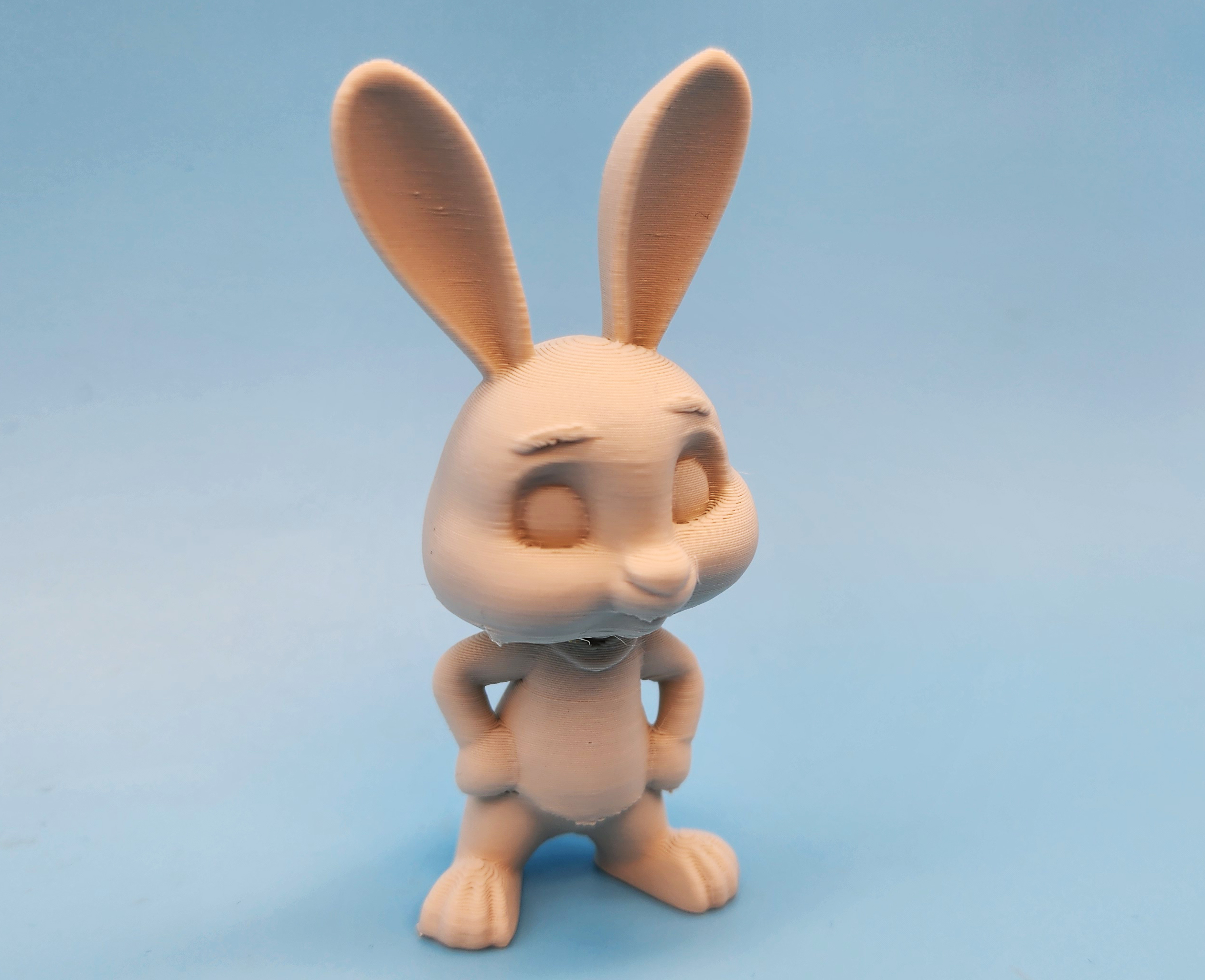 Young Cartoon Rabbit — miniatura 2