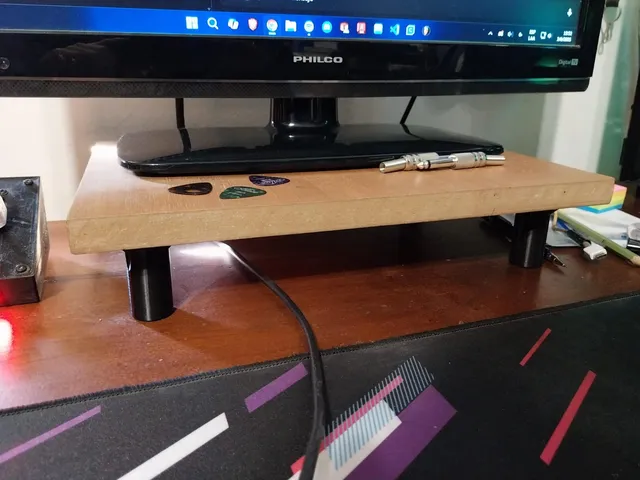 Monitor stand legs