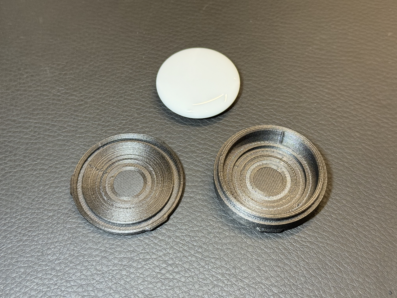 Simple Round AirTag Case — miniatura 4