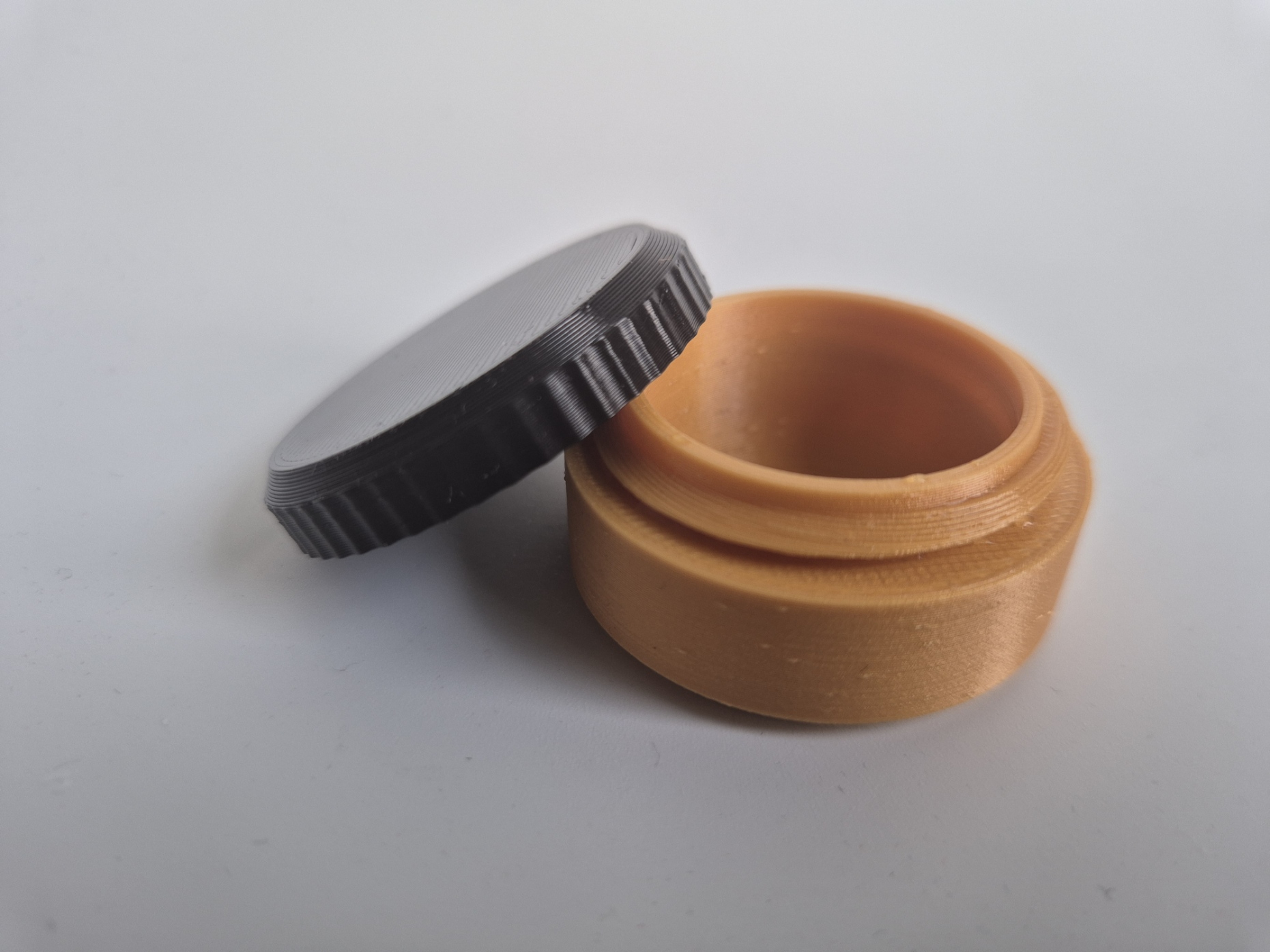 Cream Container 10ml with Screw Lid