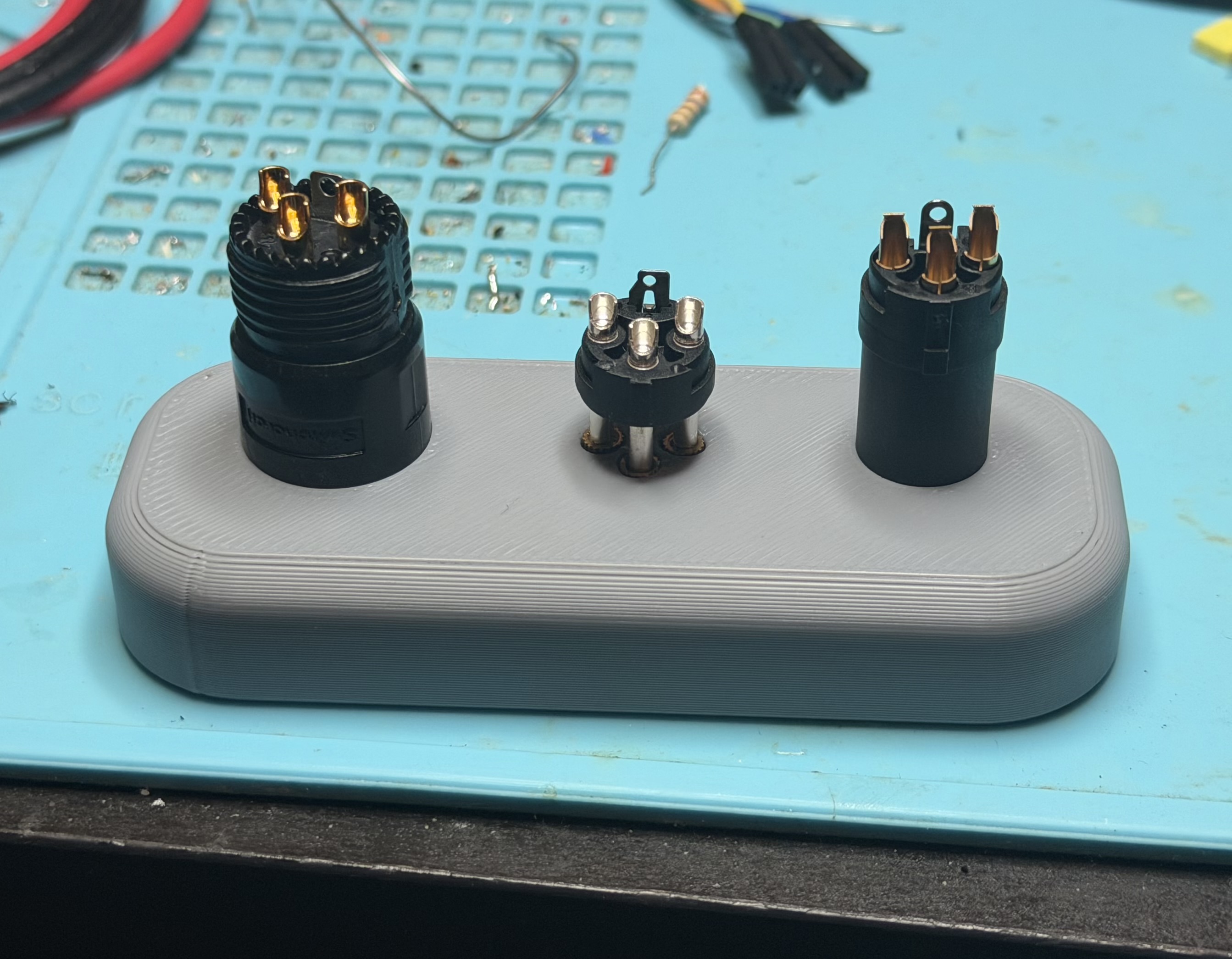 XLR 3-Pin Solder Helper