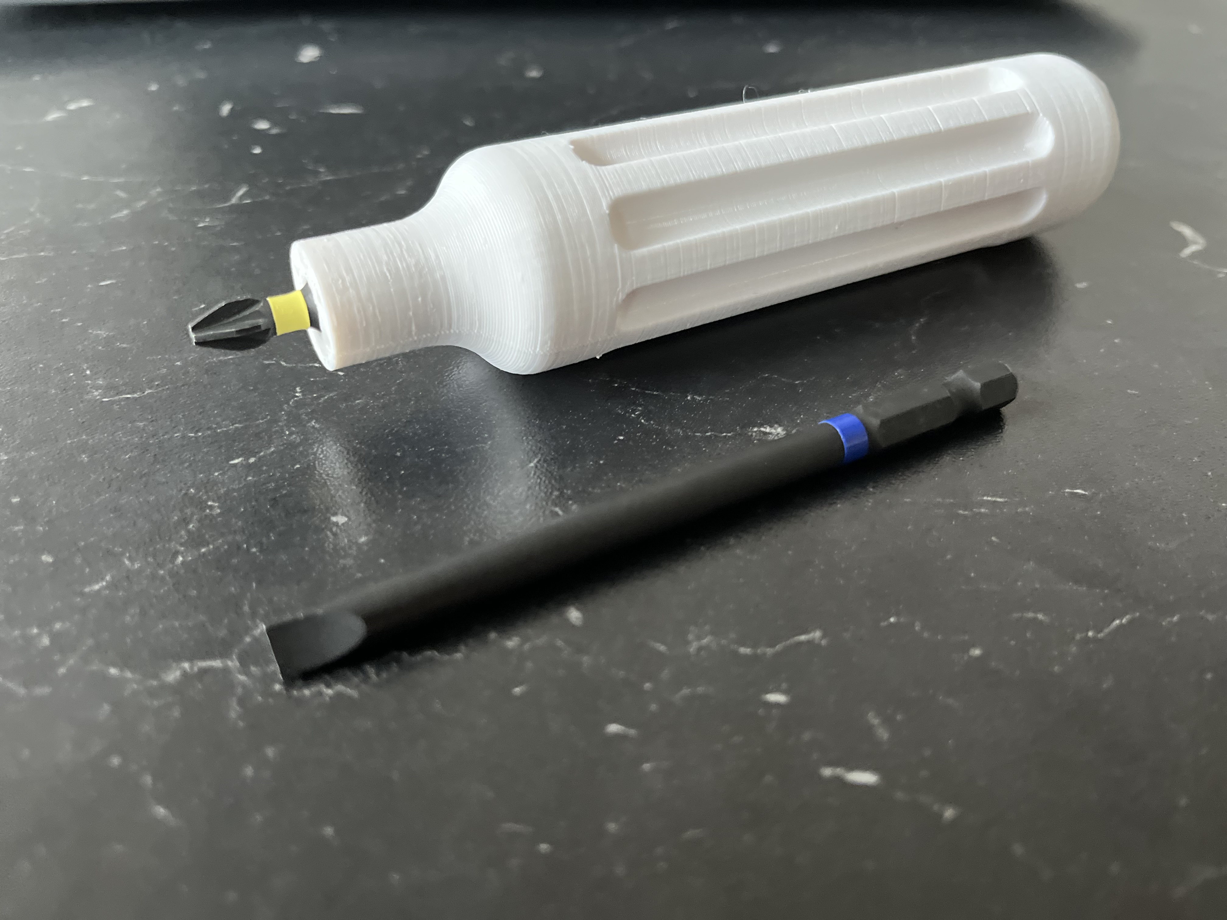 1/4'' Bit Portable Screwdriver