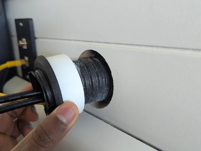 2" to 2-3/8" (60mm) Conduit Mount