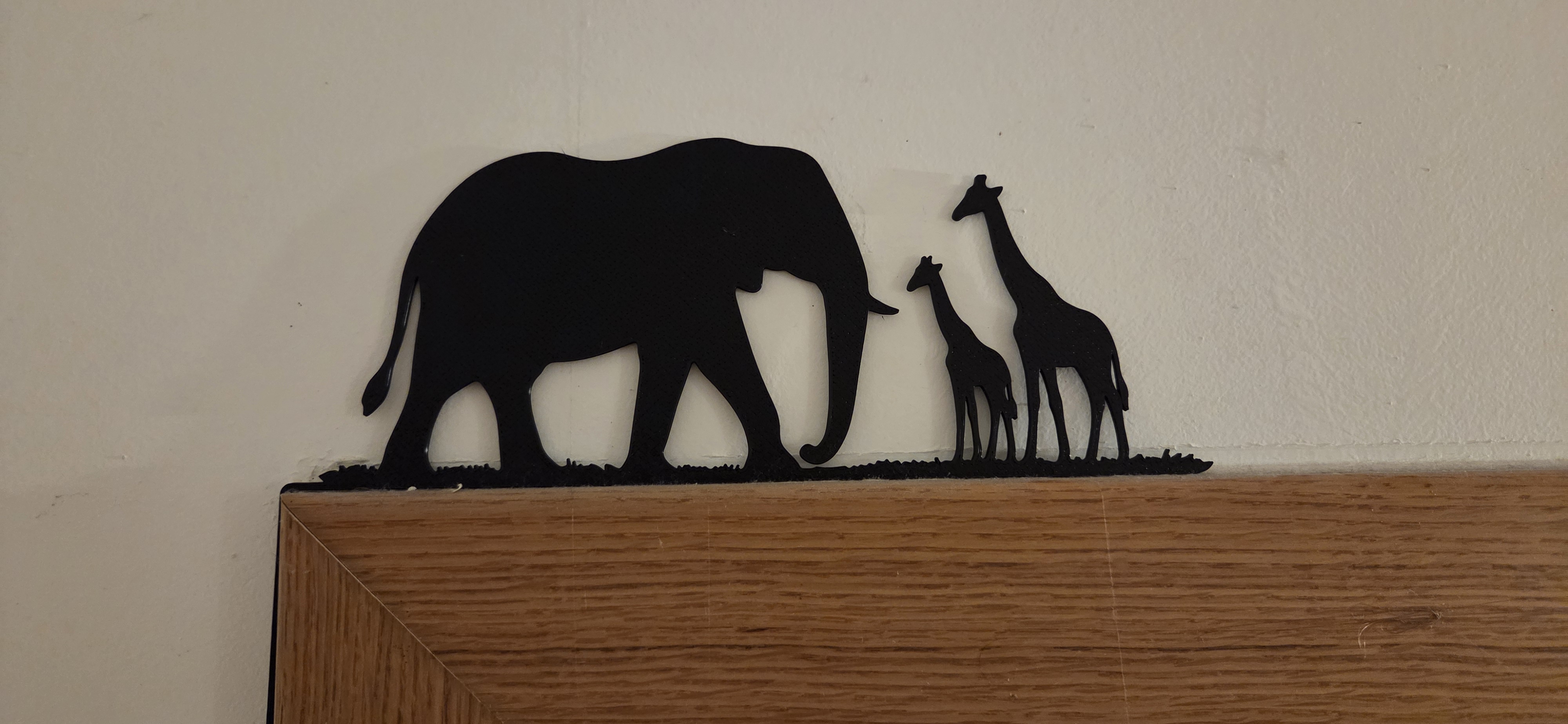 Door corner Africa animals