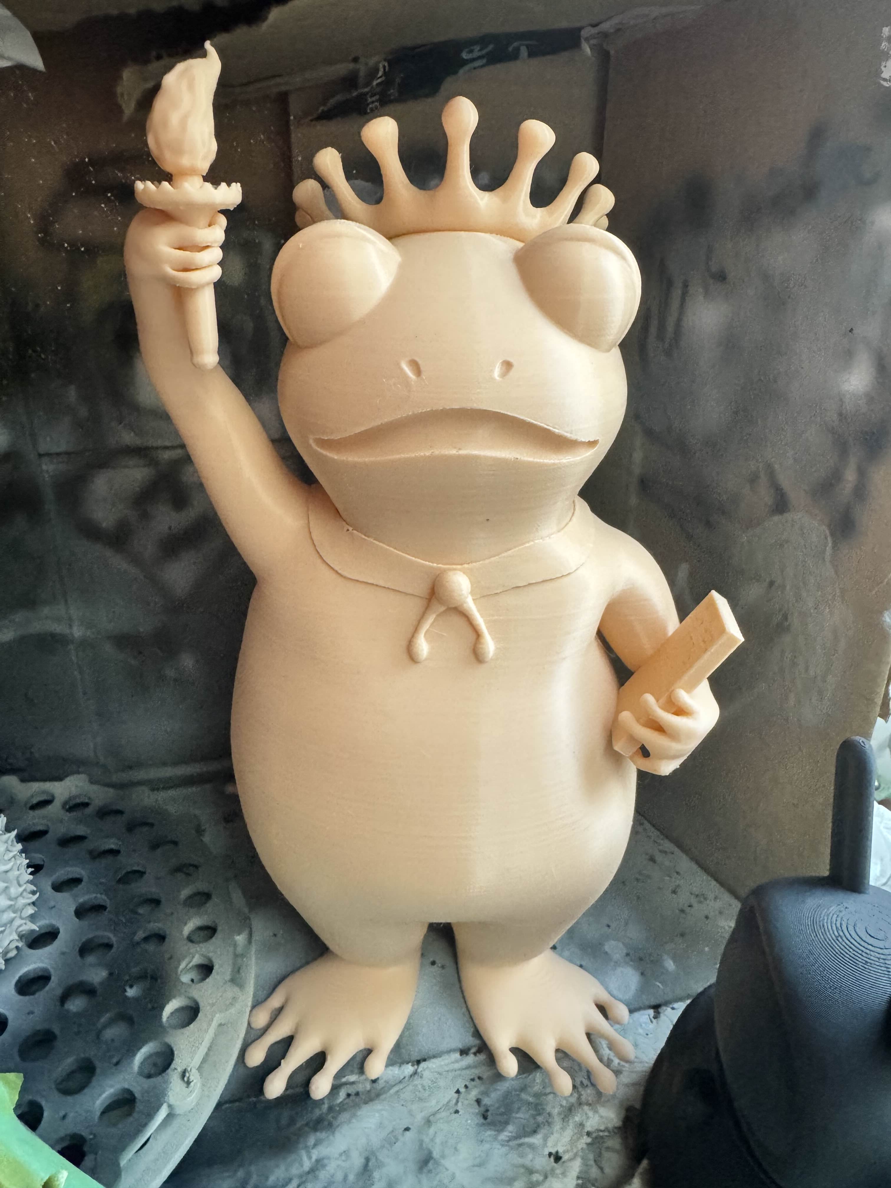 Statue of Ribberty (Portland Protest Frog)
