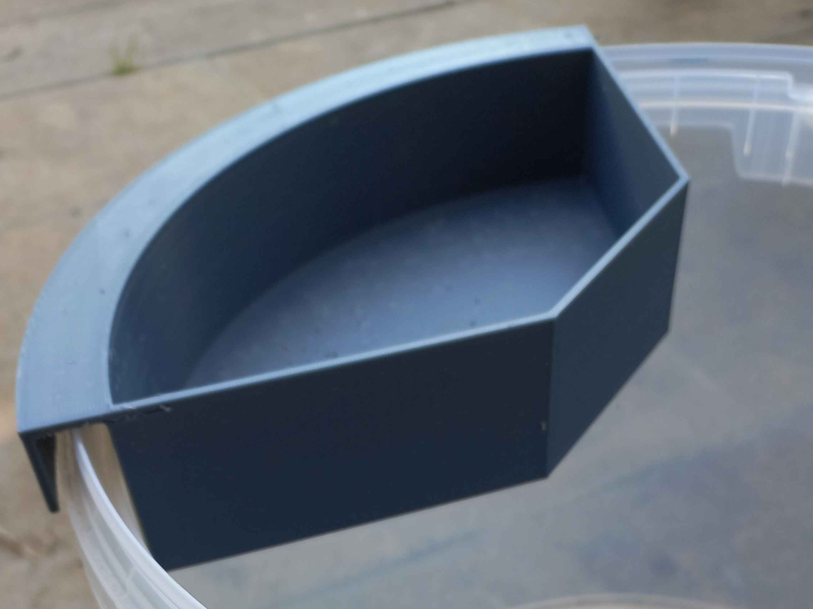 Bucket Shelf/Divider (Parametric)