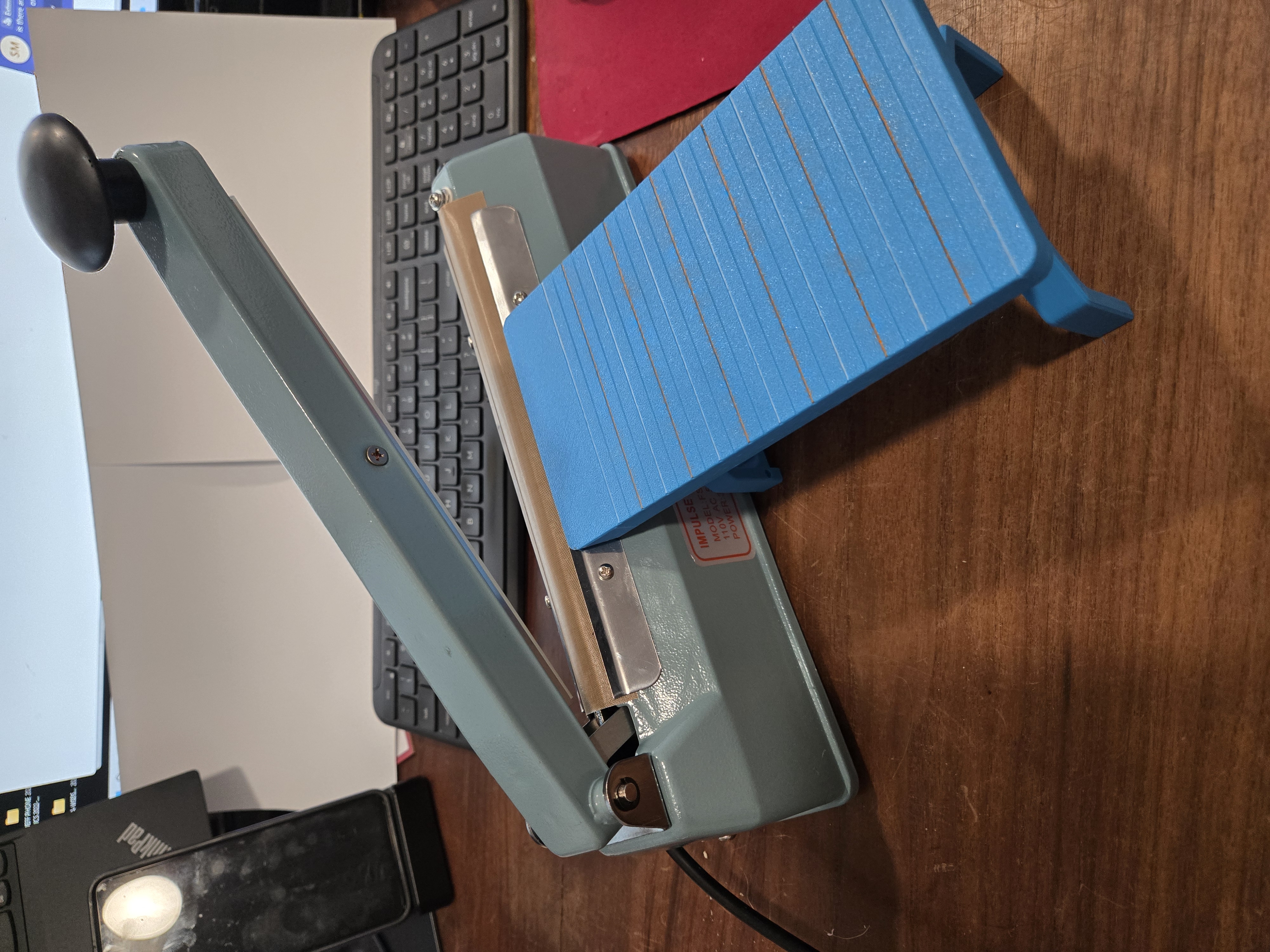 Cookie/Treat Heat Sealer Table - 3.375 inch tall