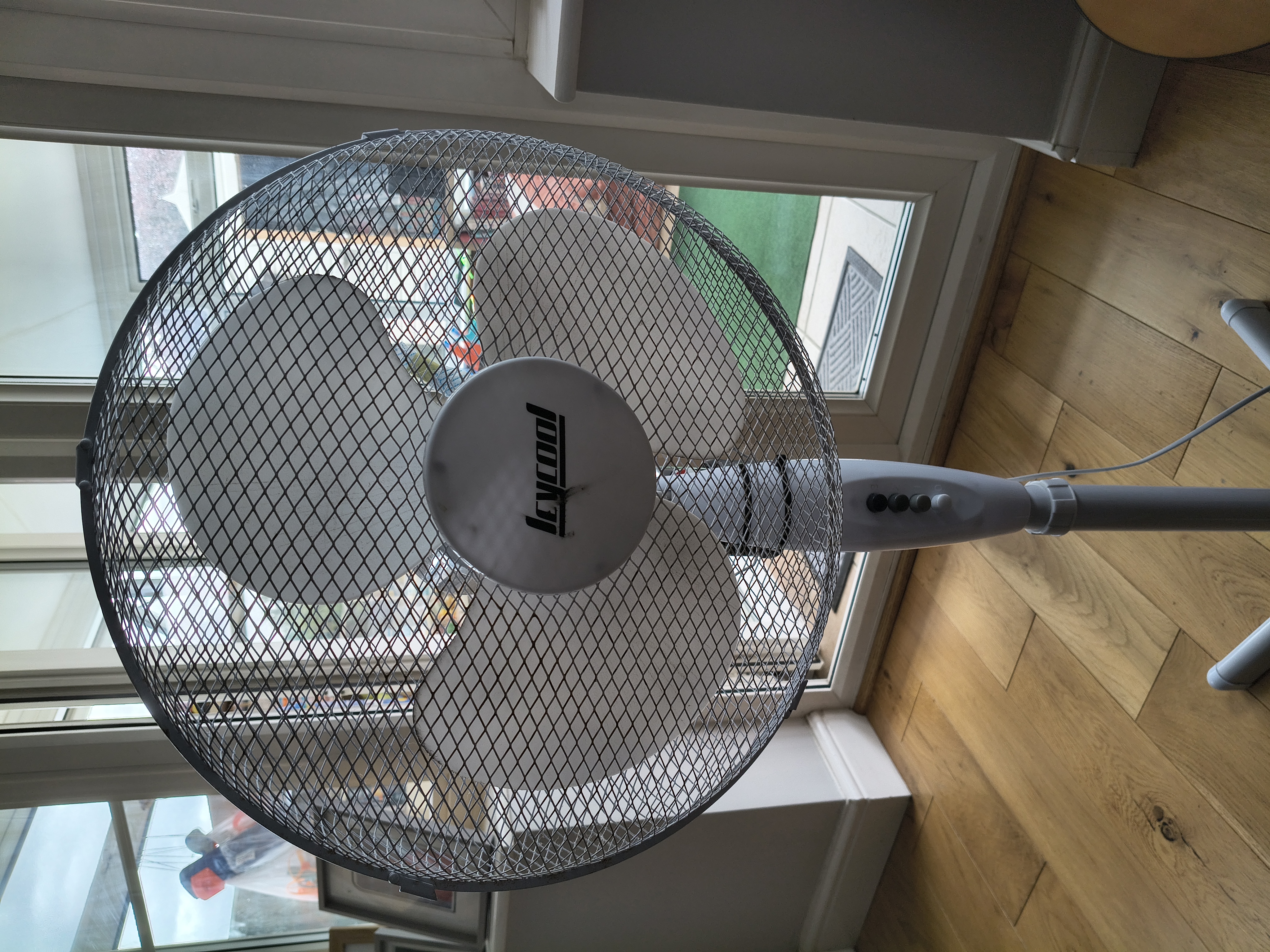 Water container bracket for pedastal cooling fan