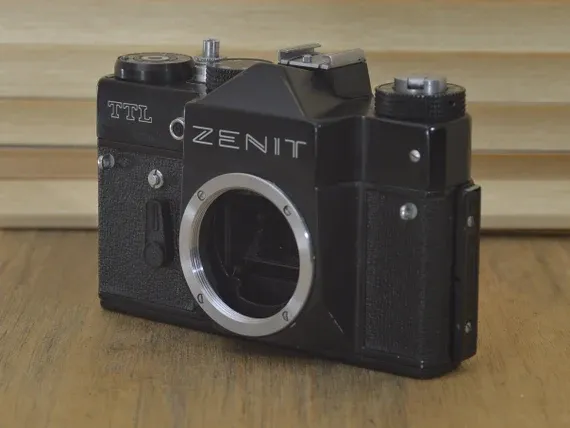 Lens Adapter M42 to E mount