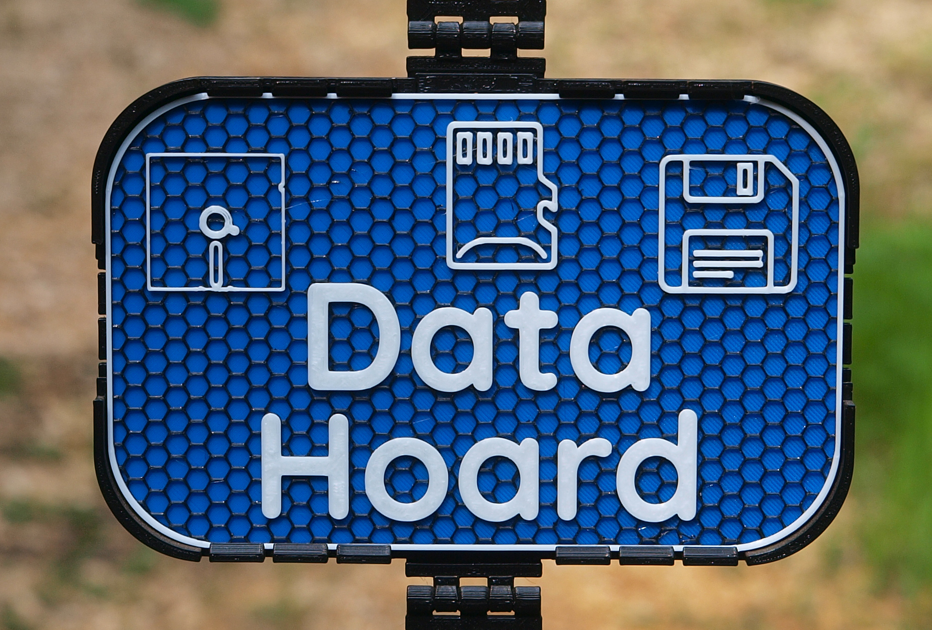 Data Hoard sign
