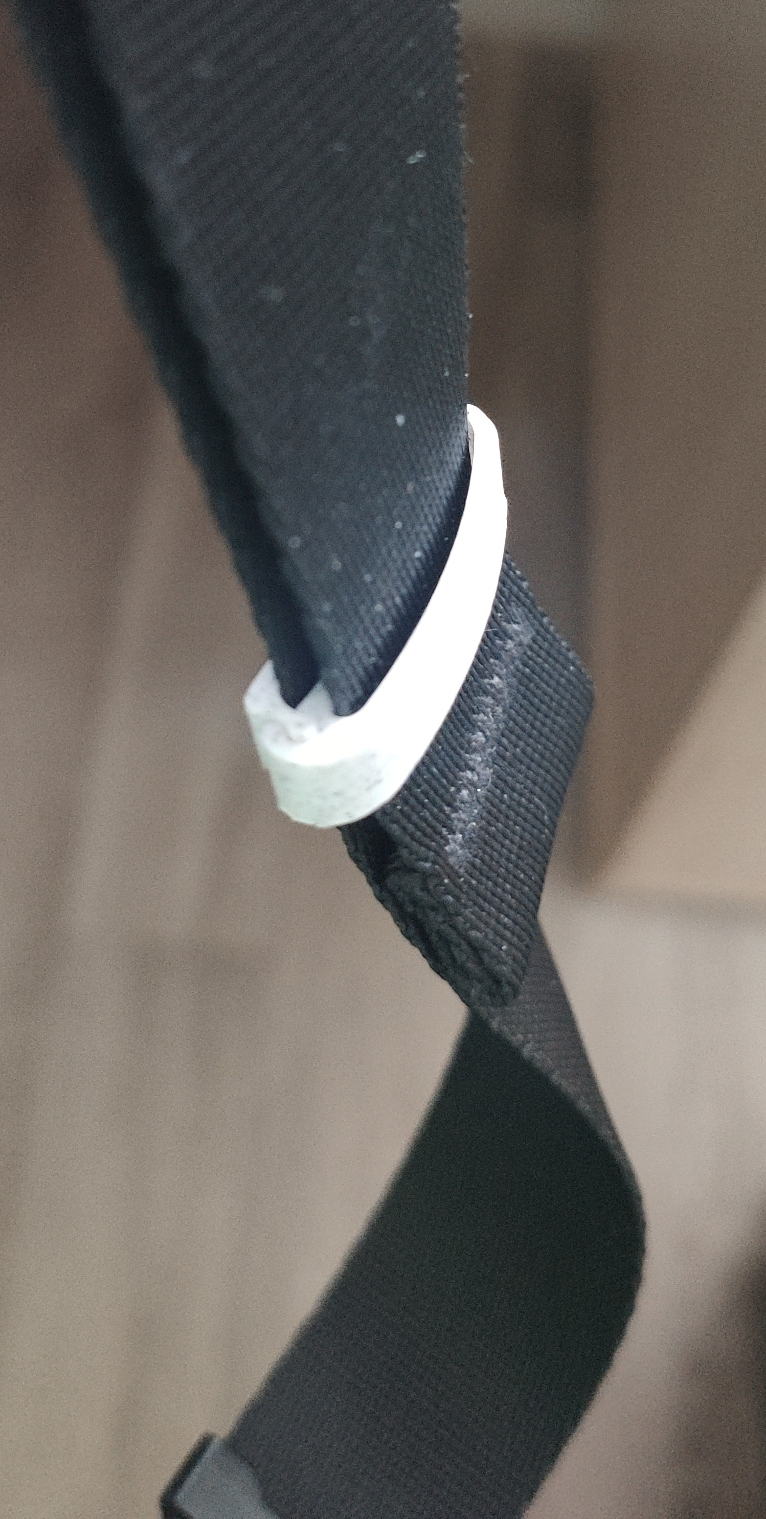 Miniatura 2 do modelo 3D Backpack strap holder
