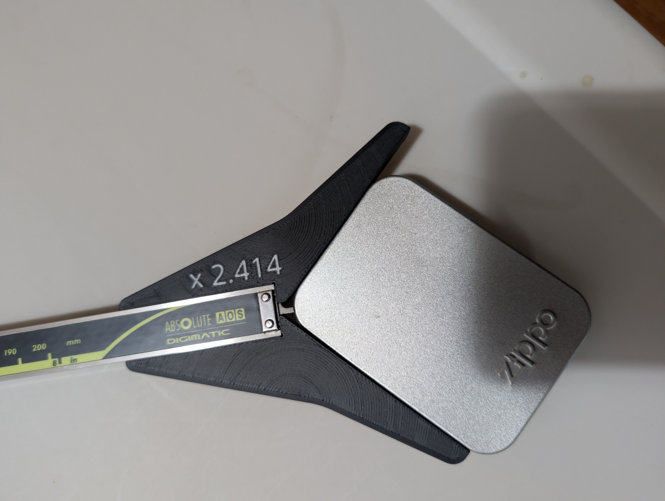 Caliper radius measuring attachment