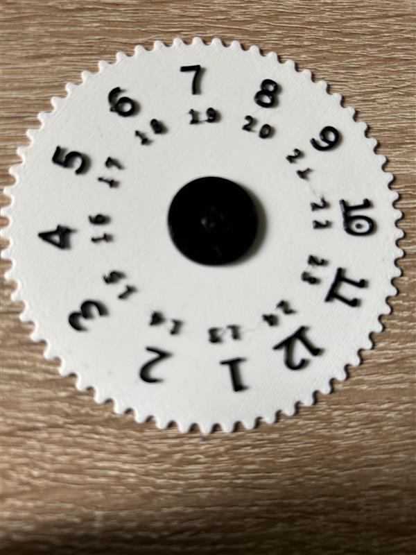 Miniatura 4 do modelo 3D Parking disc/clock (version 1)