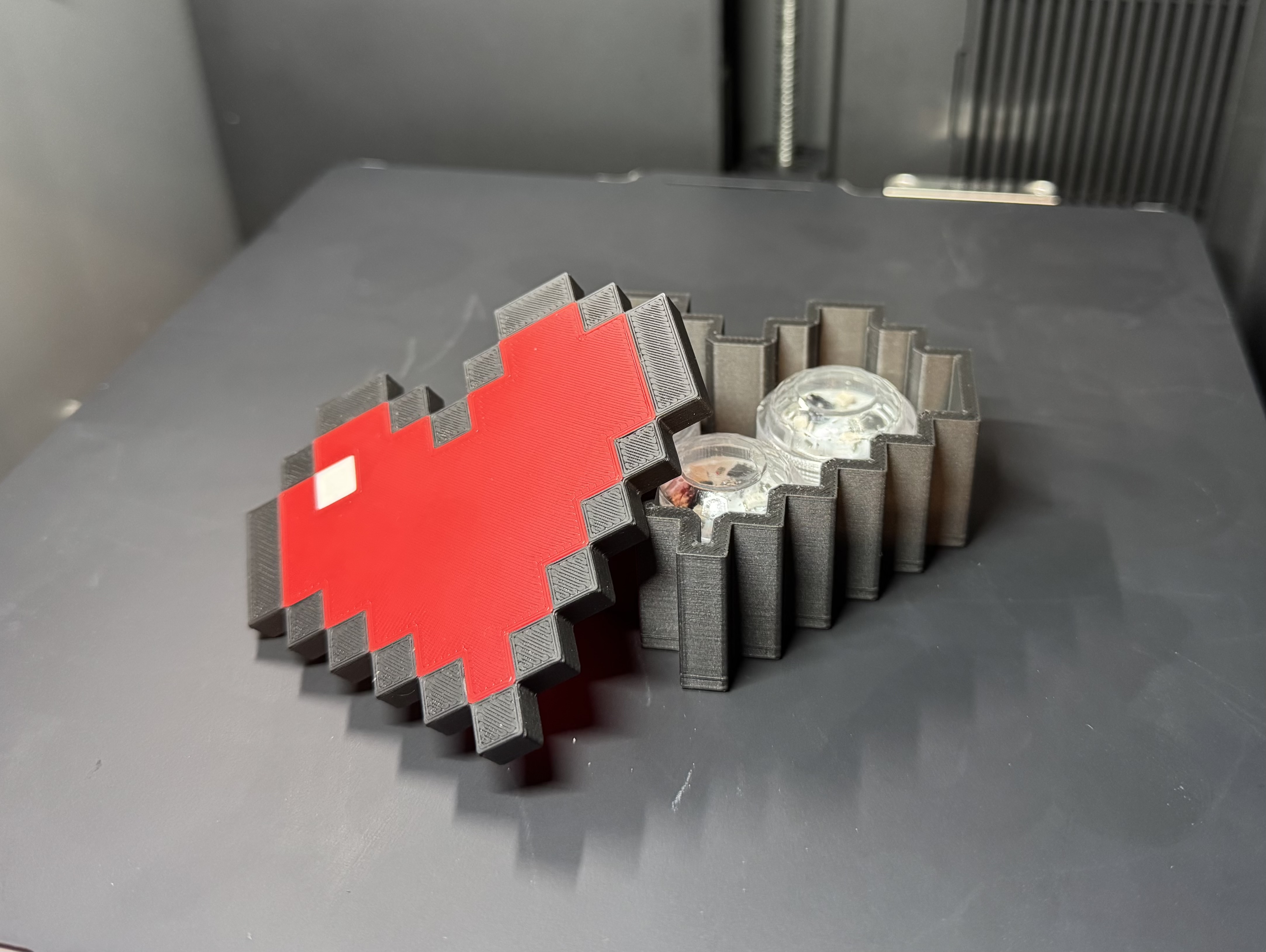 Pixelated Heart Light/Container — thumbnail 4