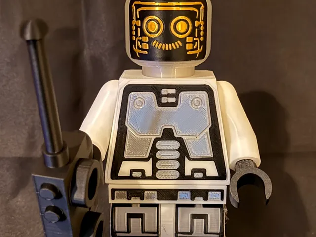 Exploriens Droid MegaFigure (5:1 Scale)