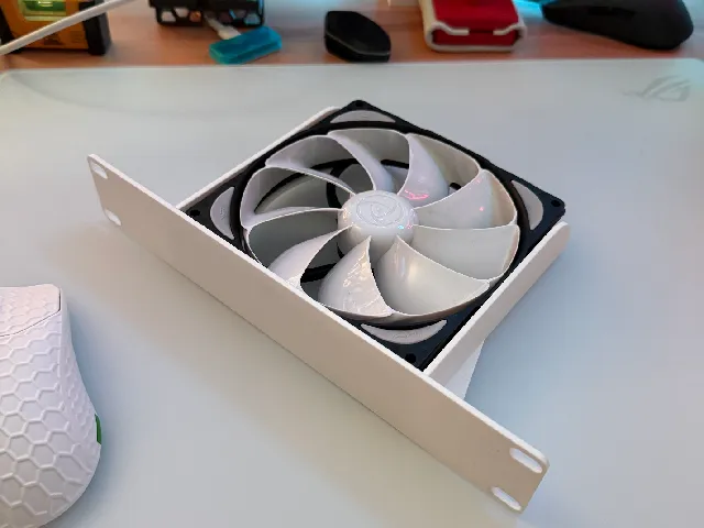 10" Rack Mount 1U 140mm Fan Bracket (Normal & Noctua Edition)