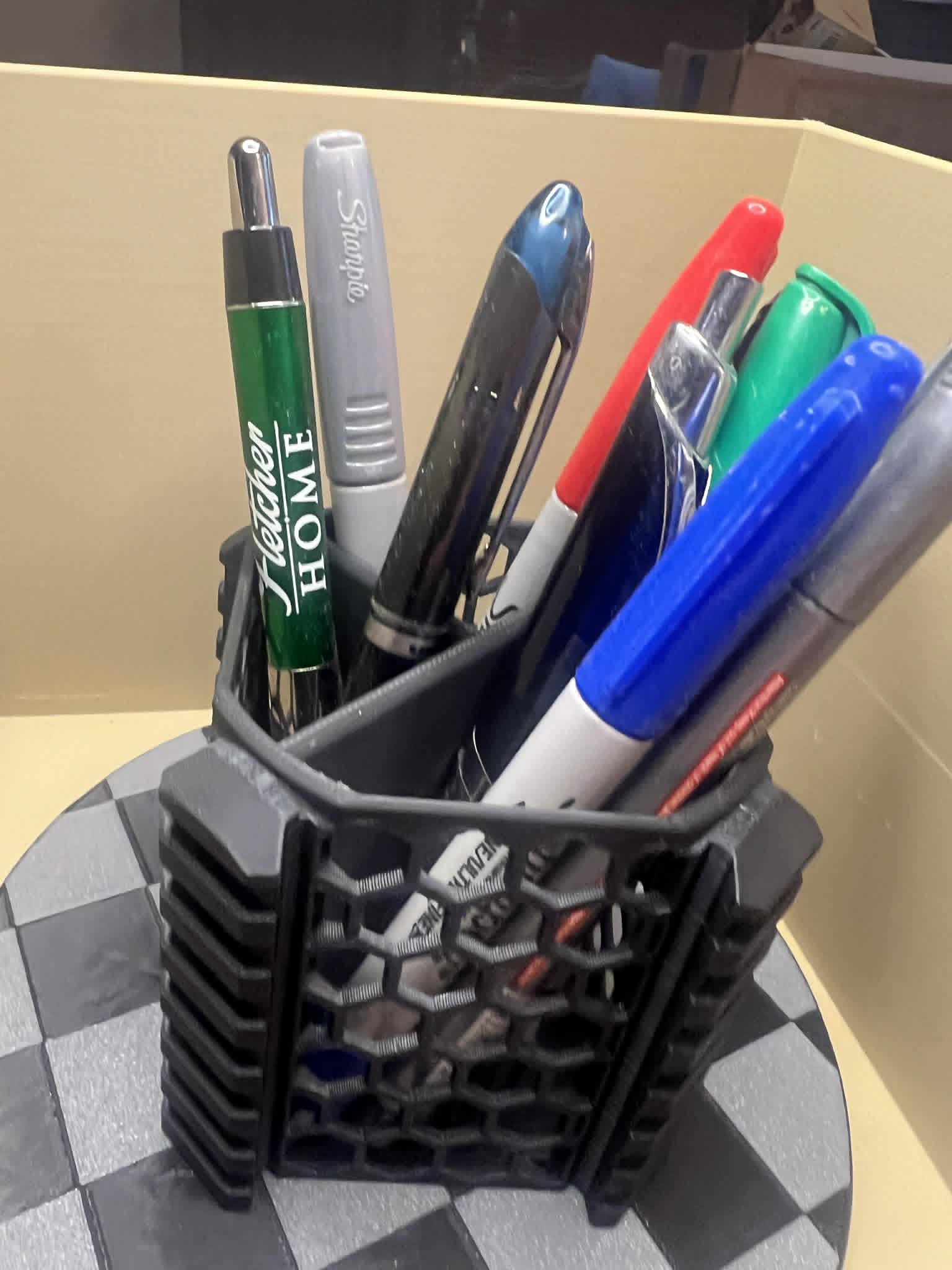 Miniatura 3 do modelo 3D Tactical pen holder