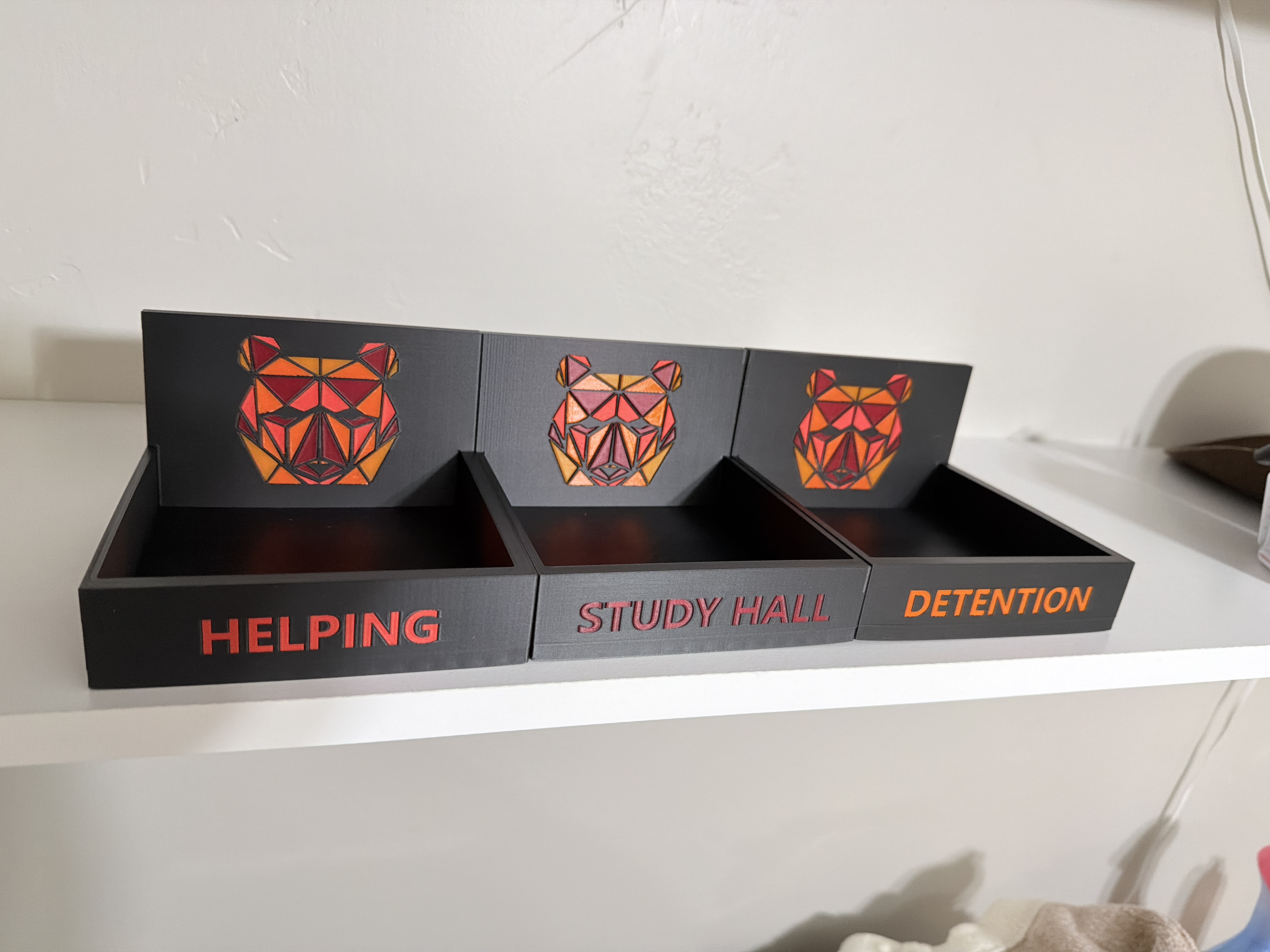 Interlocking organizer trays with dovetail