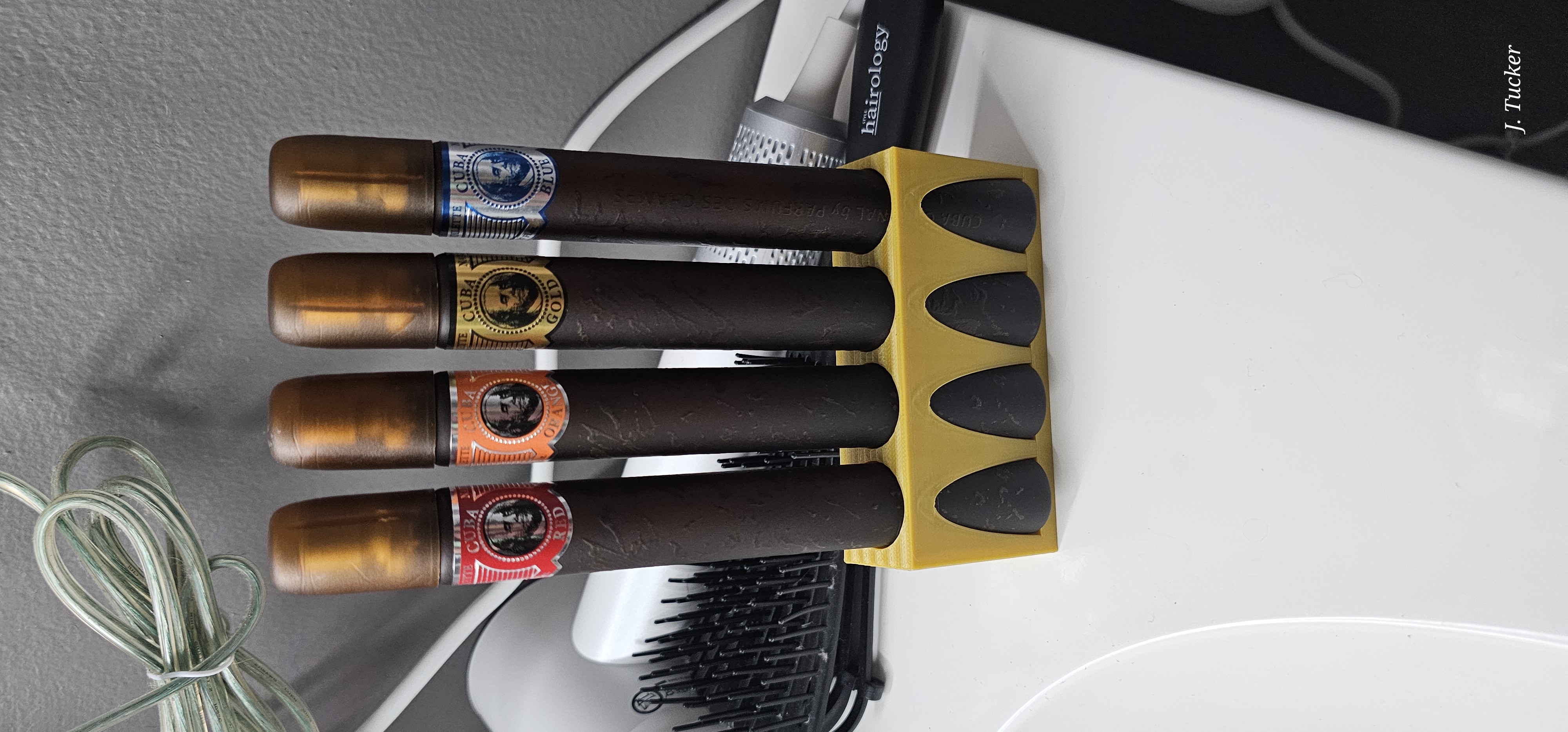 Cuba Cigar Cologne Holder
