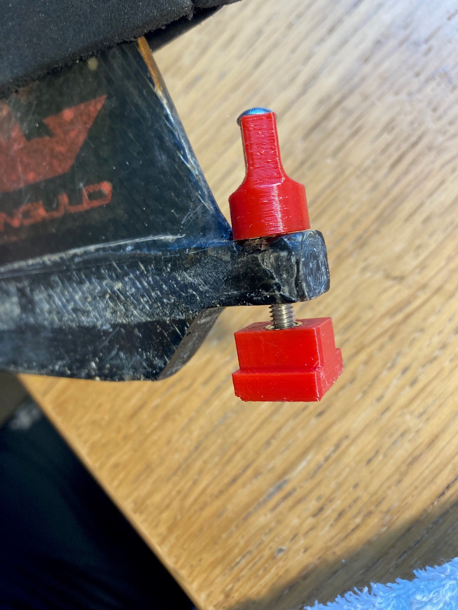 SUP fin nut and bolt