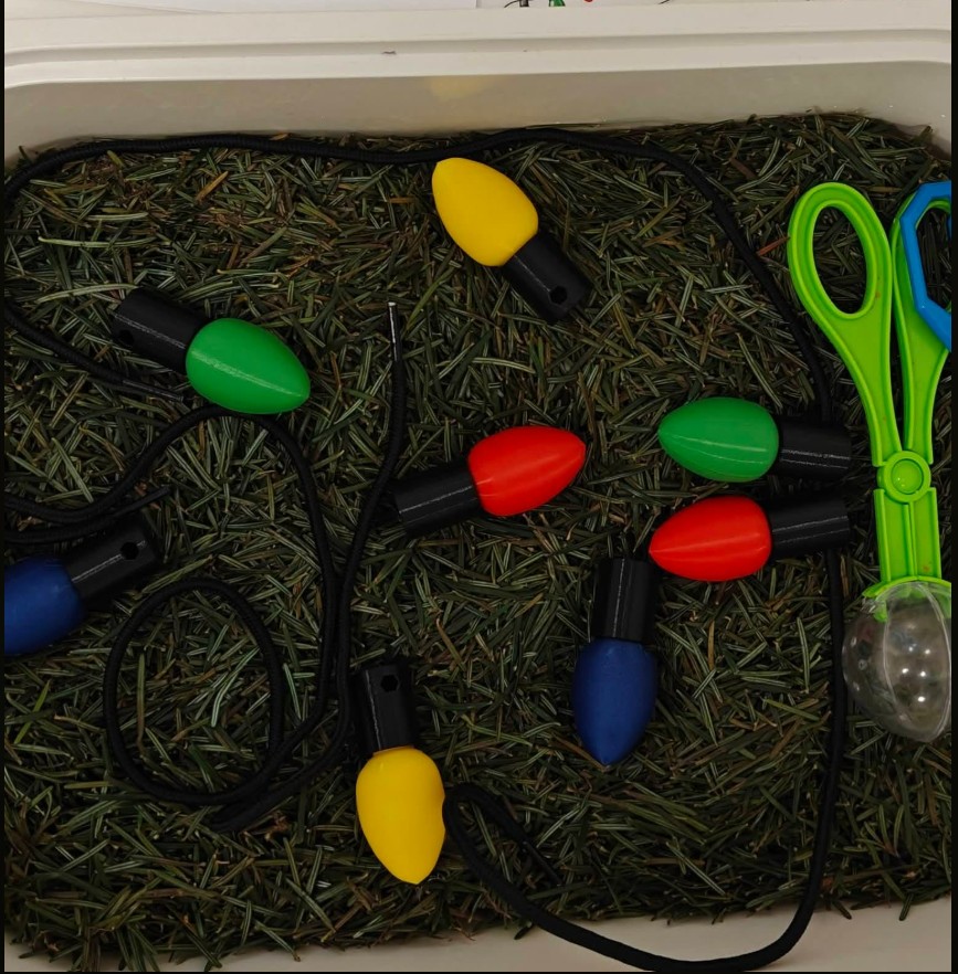 Christmas Sensory Lights (2-Part, Threading Toy)