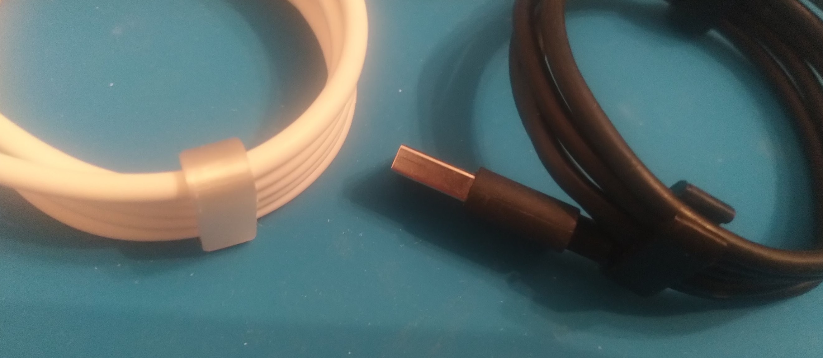 USB cable clip by Mikhail Trusfus Download free STL model