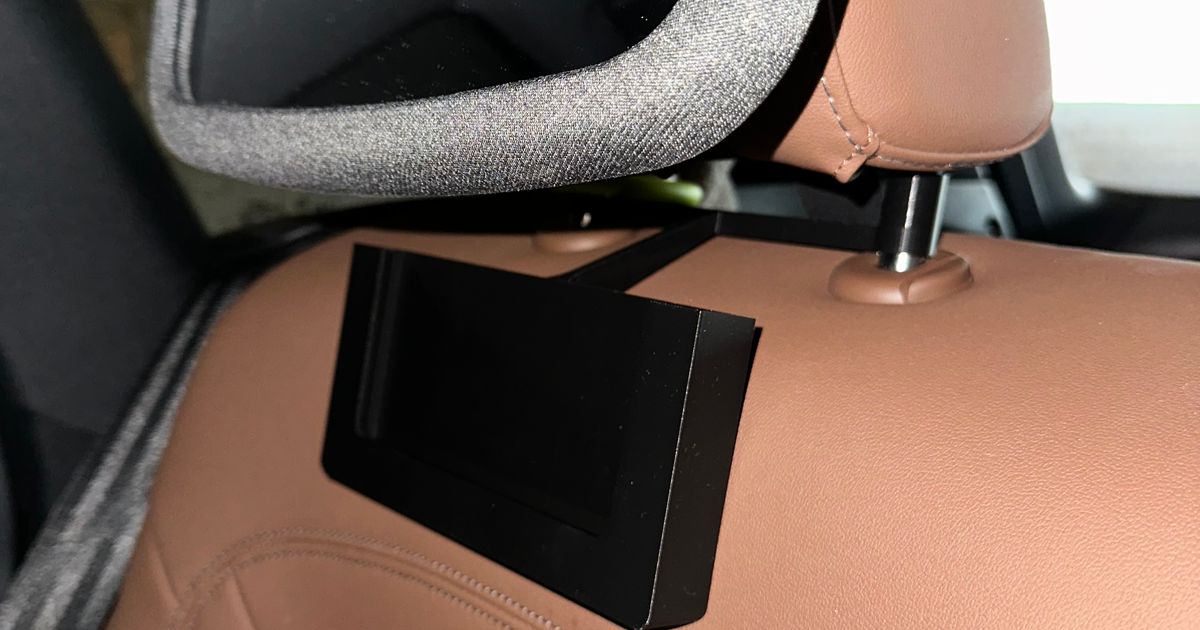 Audi Q5 Headrest Phone Holder Mount by Joe Download free STL model