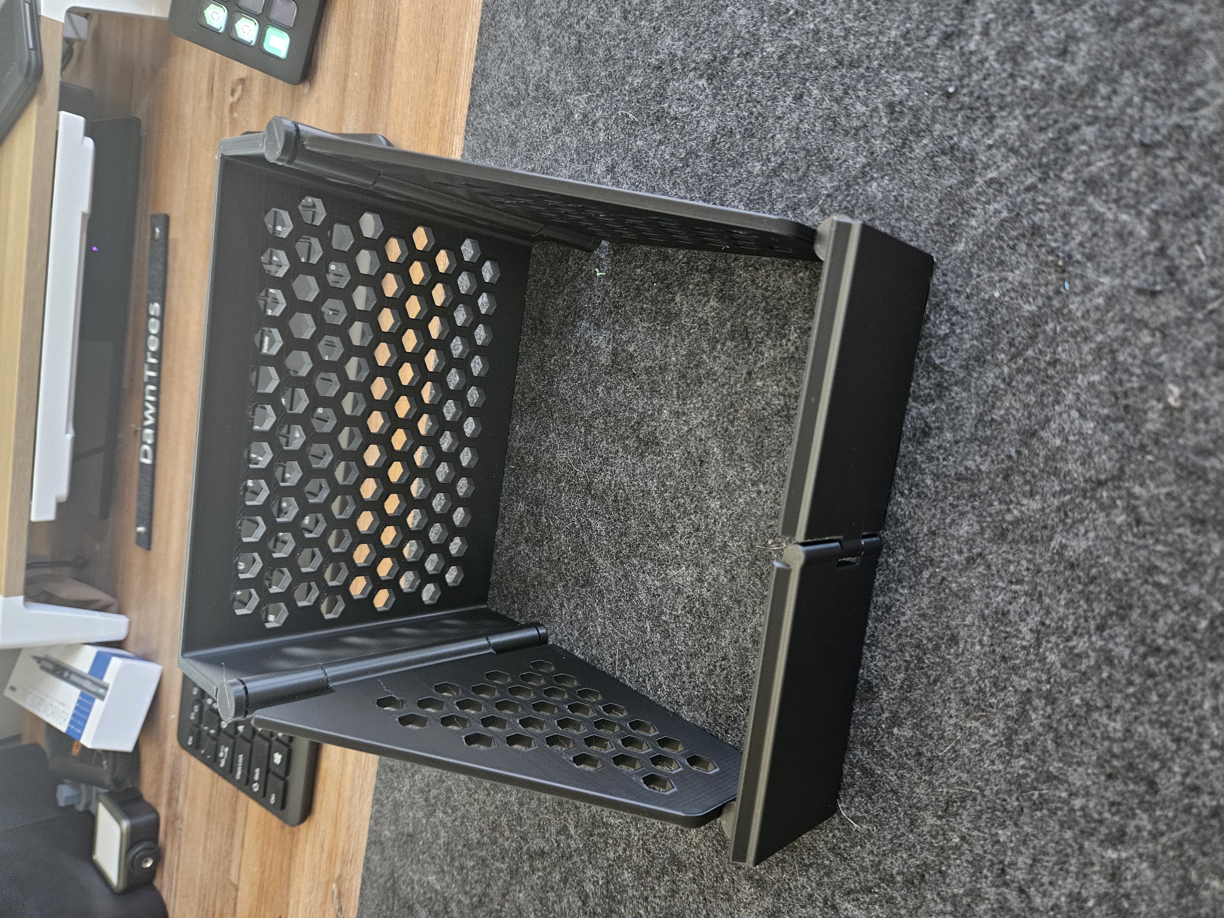 folding laptop stand print in place