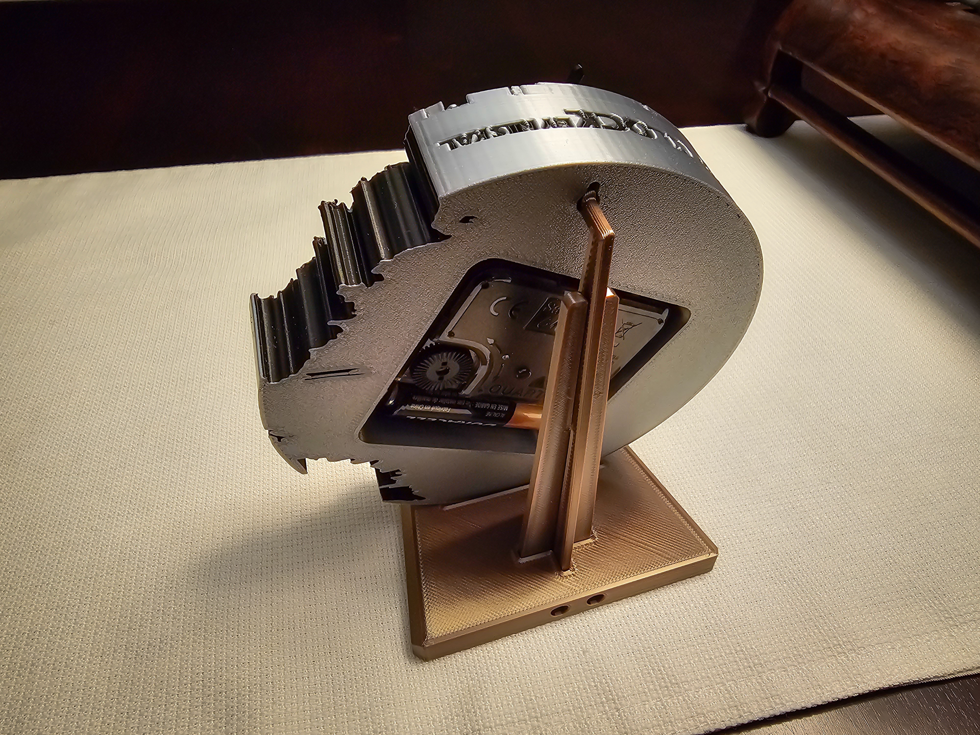 Miniatura 2 do modelo 3D Desktop Death Star Clock