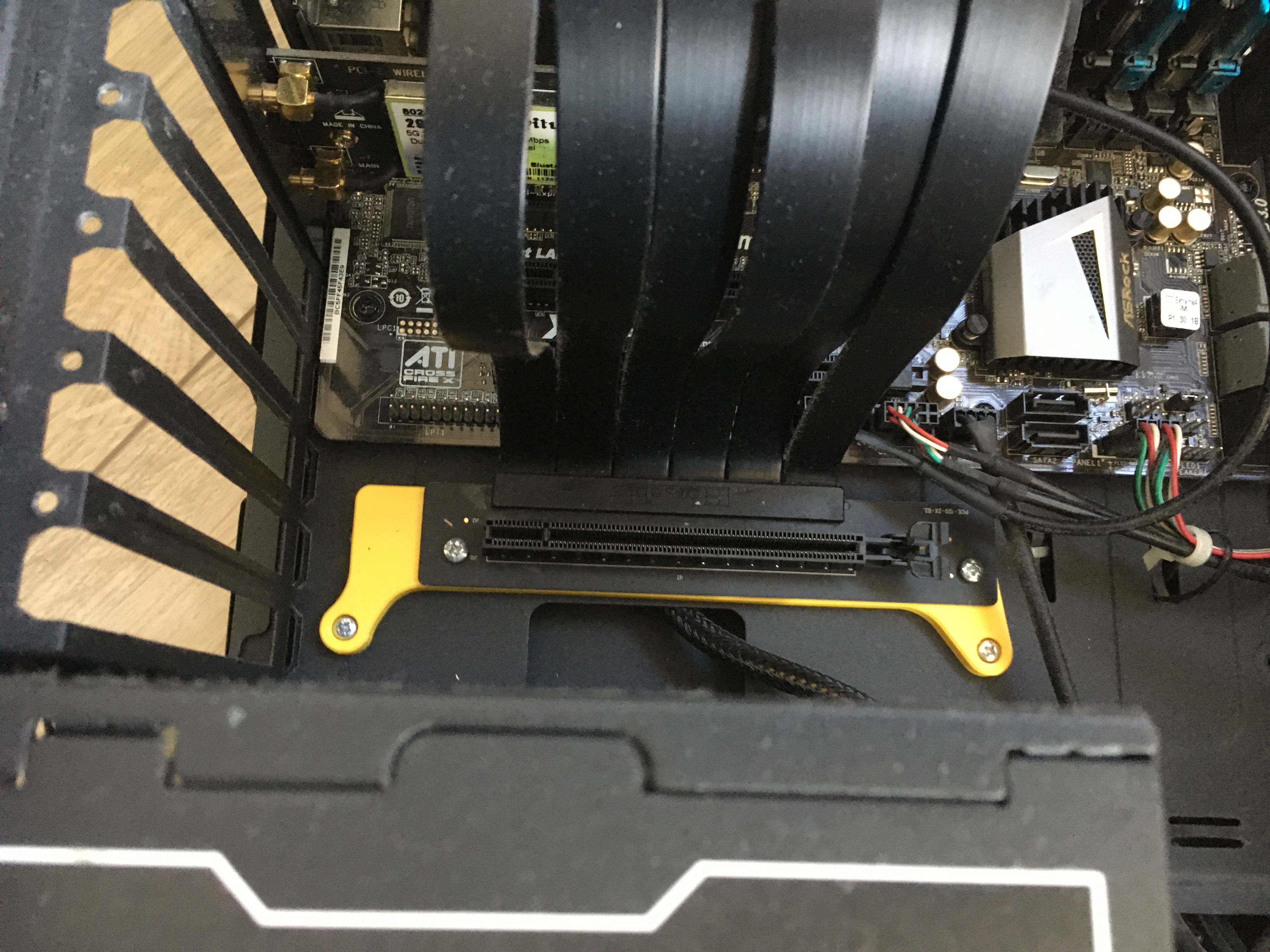 VGA - PCIE Extender fixation ATX