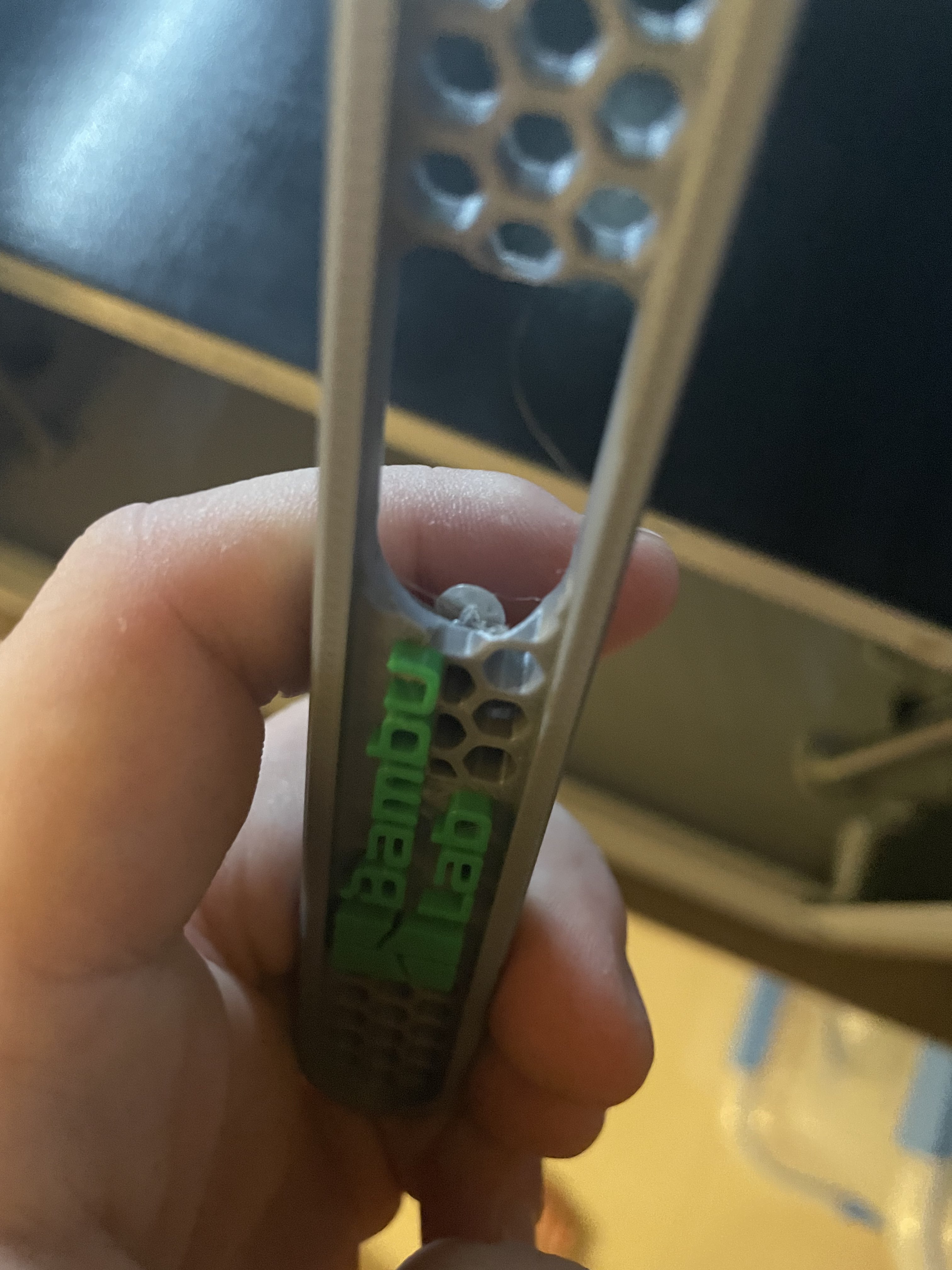 Miniatura 3 do modelo 3D hex pattern door mounting bed scraper for bambu labs