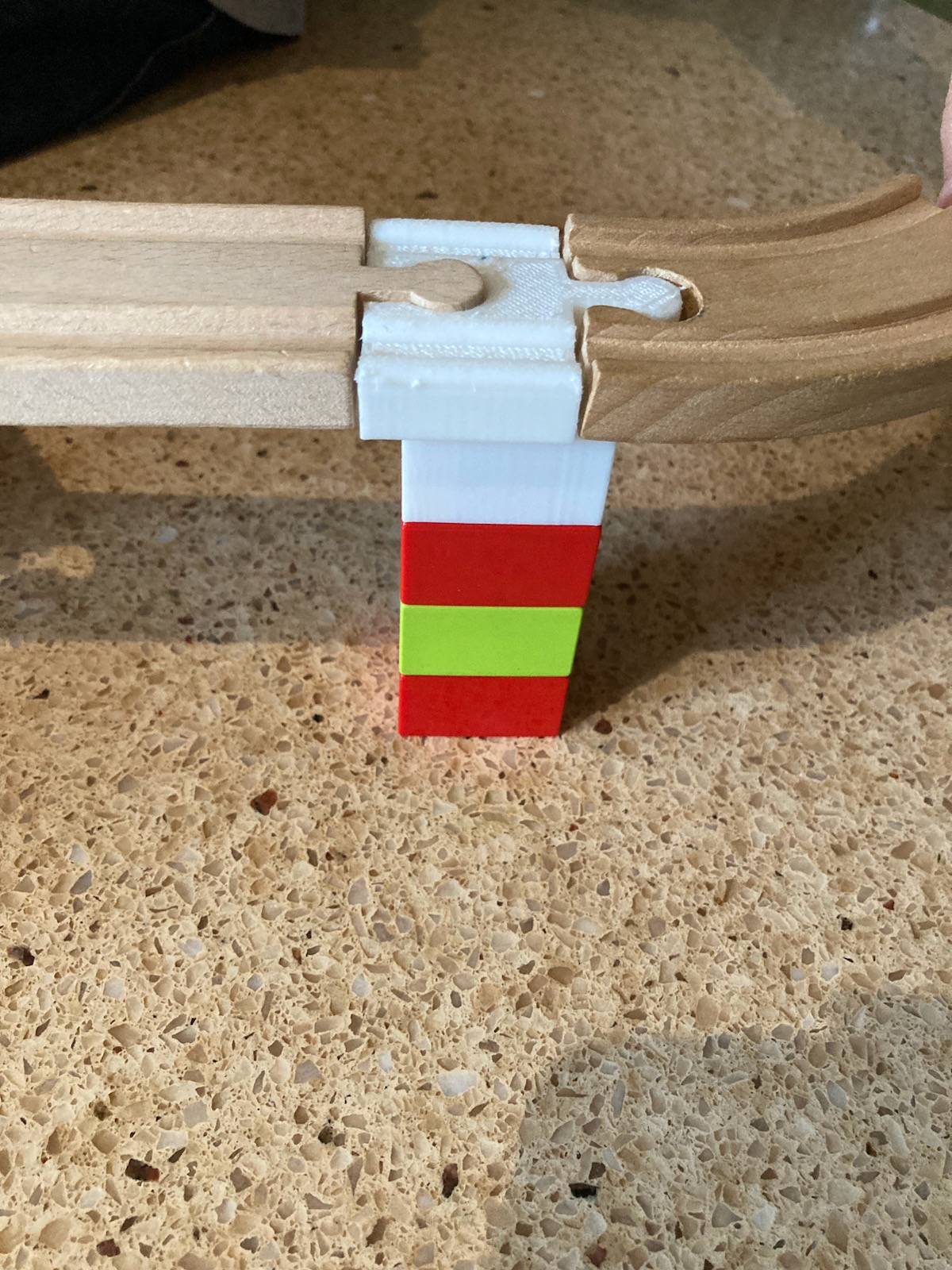 dulpo compatible wood track conector (banned brick)