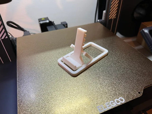 Enhanced and Improved Simple Adjustable Phone Stand (Print In Place)