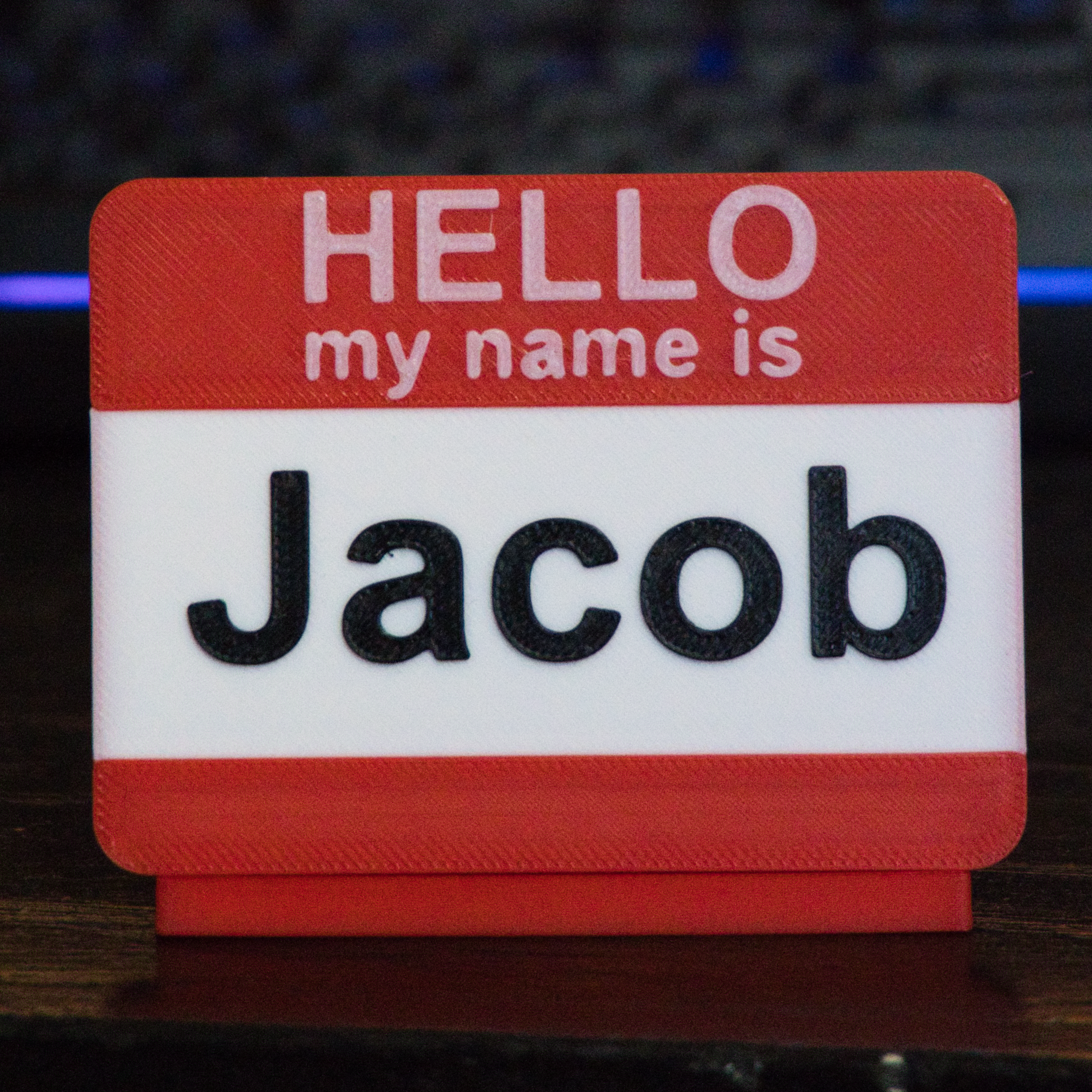 Miniatura 5 do modelo 3D Customizable Name Badge + Stand (Parametric)