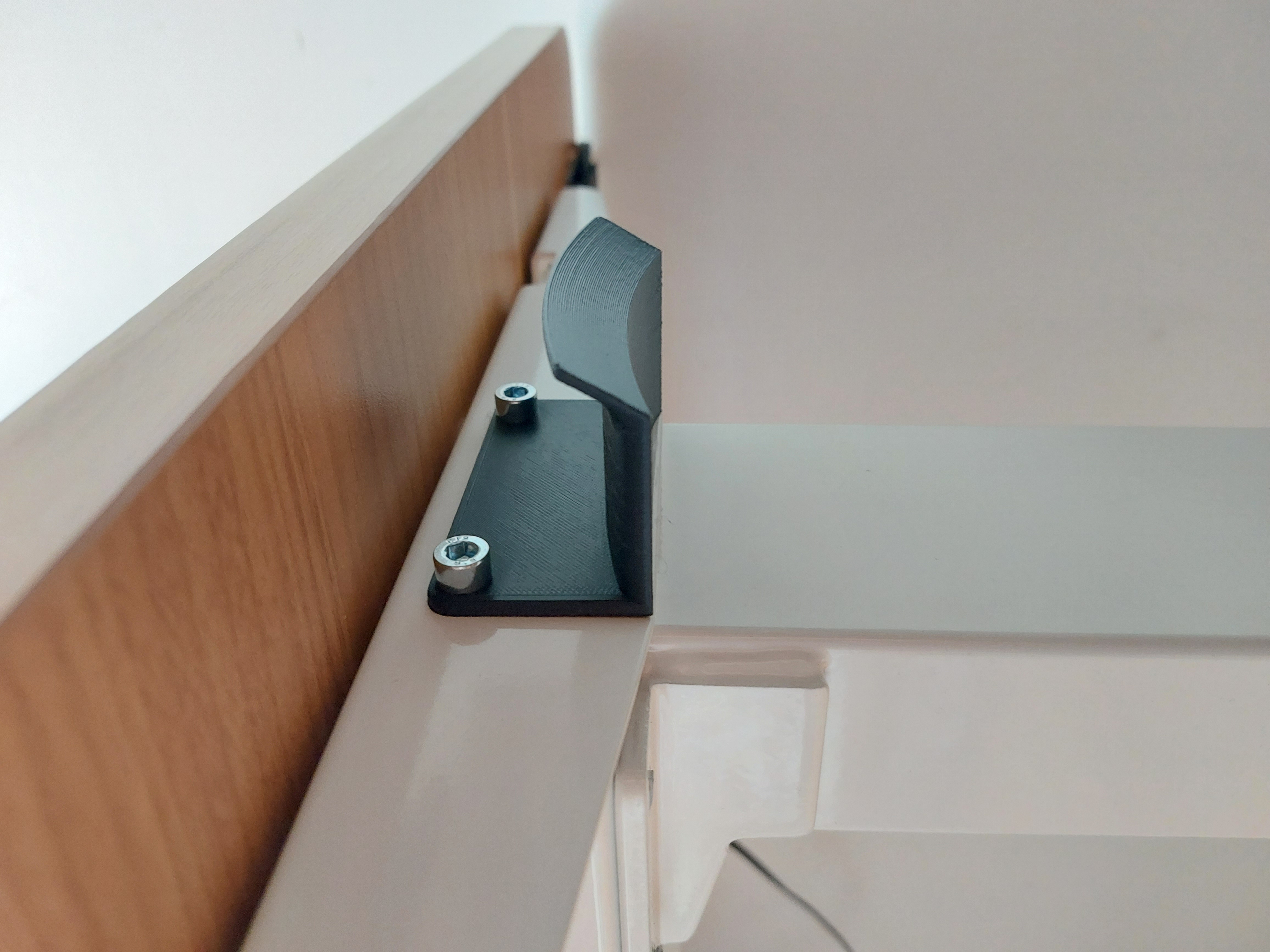 Wide Headphone Hook for Flexispot Standing Desk