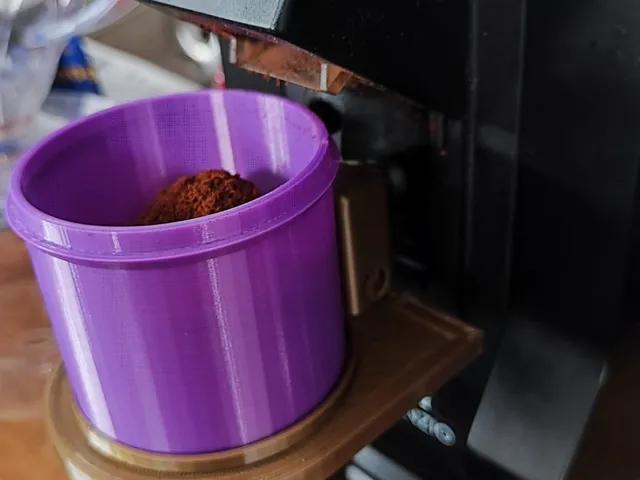 Eureka Mignon Grinder Cup w. Cup Holder