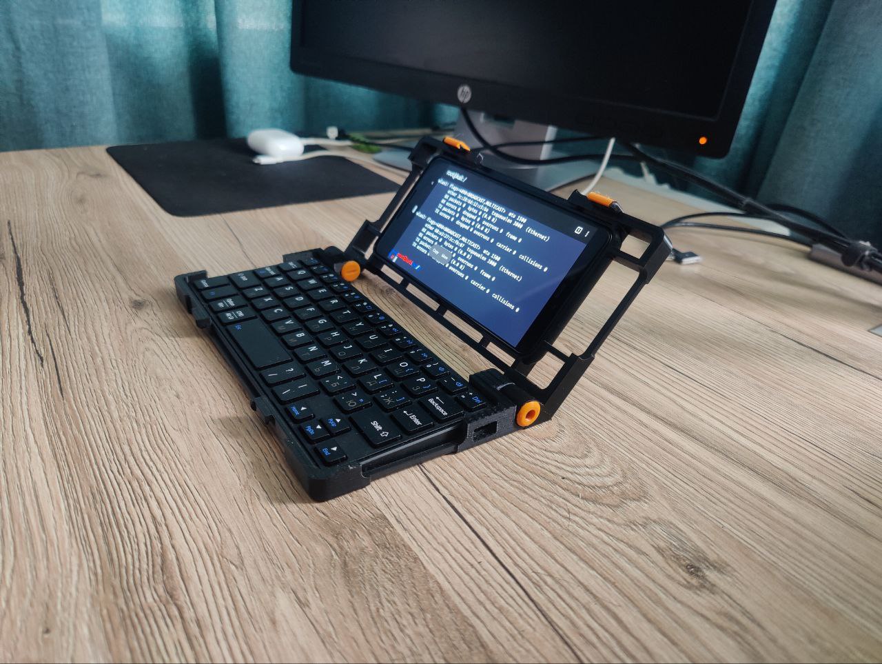 Modular C‑Deck - Clamshell Palmtop