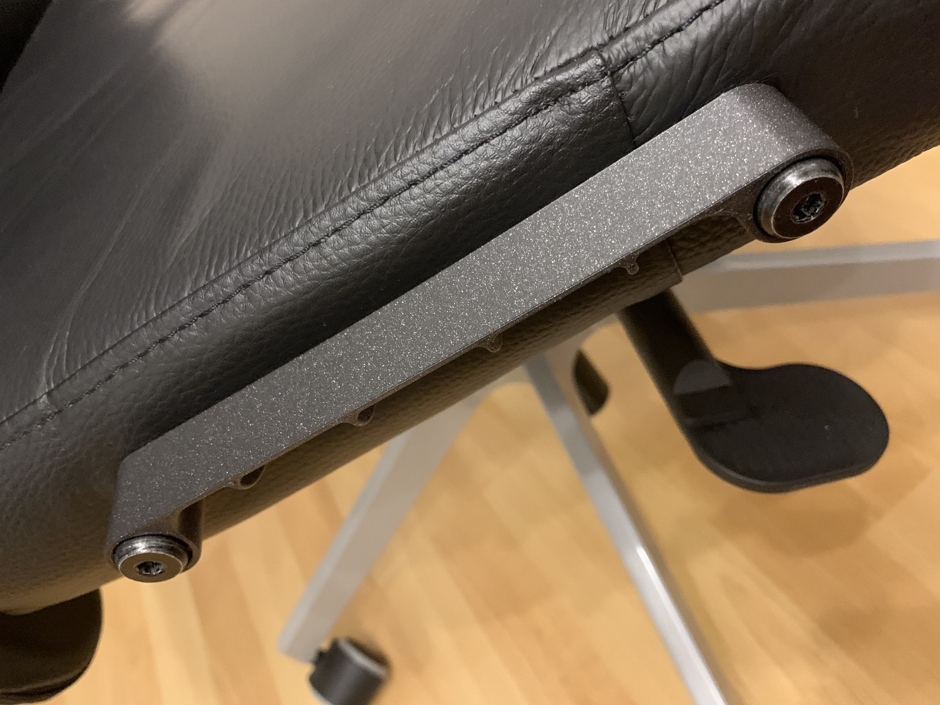 IKEA Markus armrest by Alex Workbench Download free STL model