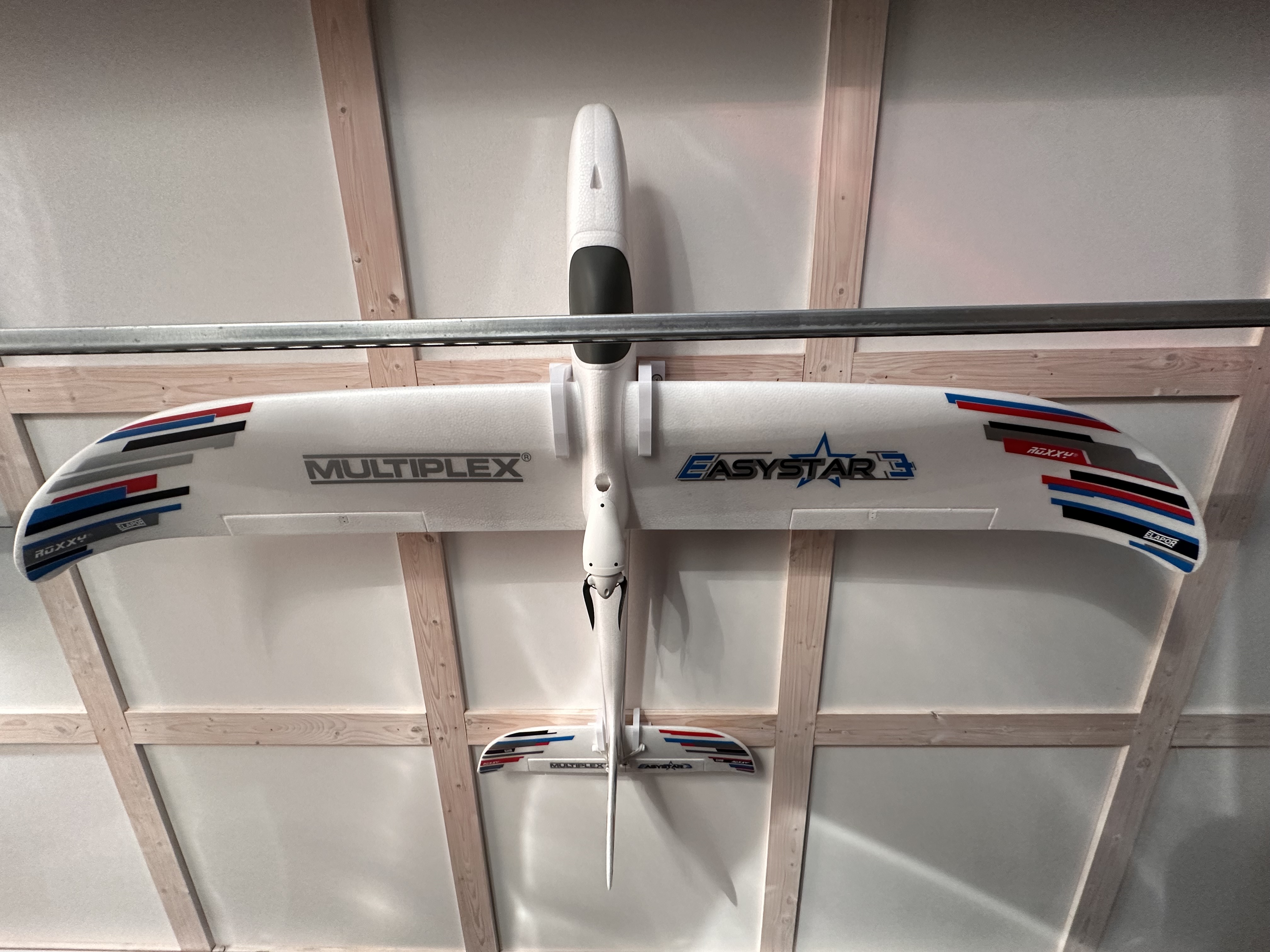 Hanger for Multiplex Easystar 3