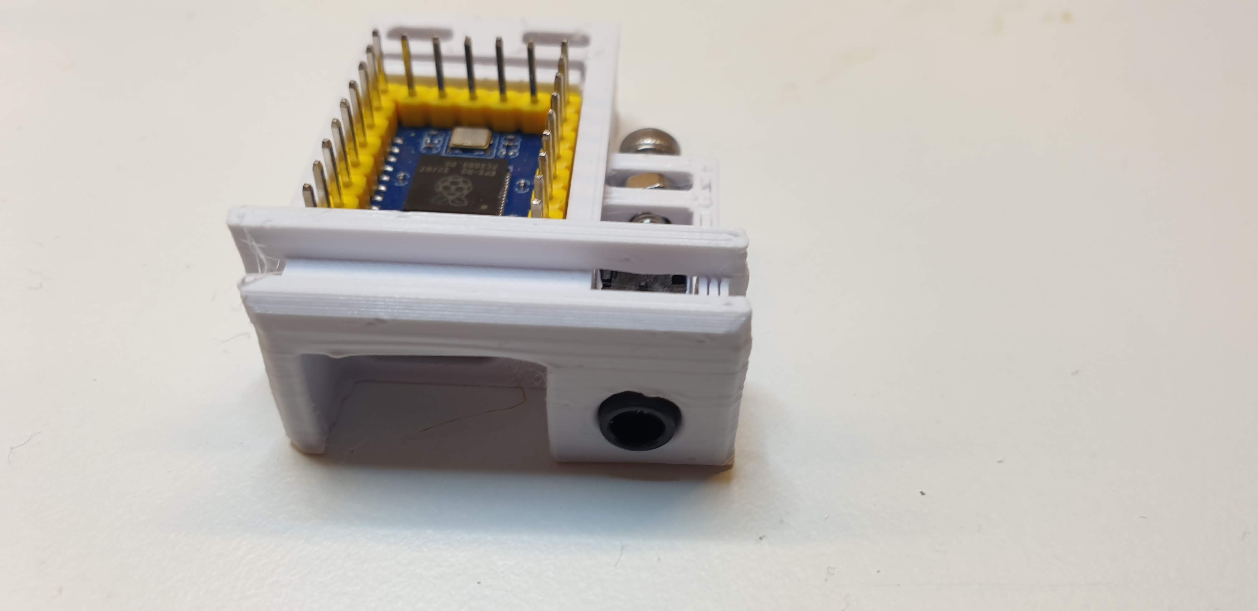 Dactyl Manuform External Holder for RP2040-Zero